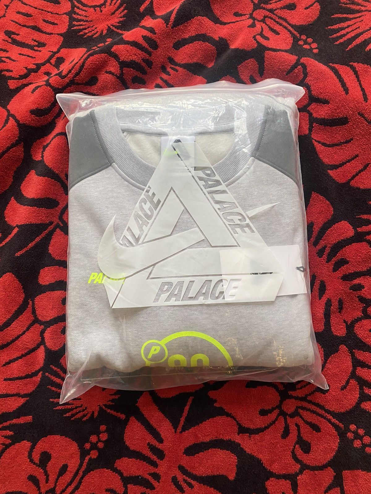 Palace Palace Nike Total P90 Crew XL Size US XL / EU 56 / 4 - 6 Thumbnail