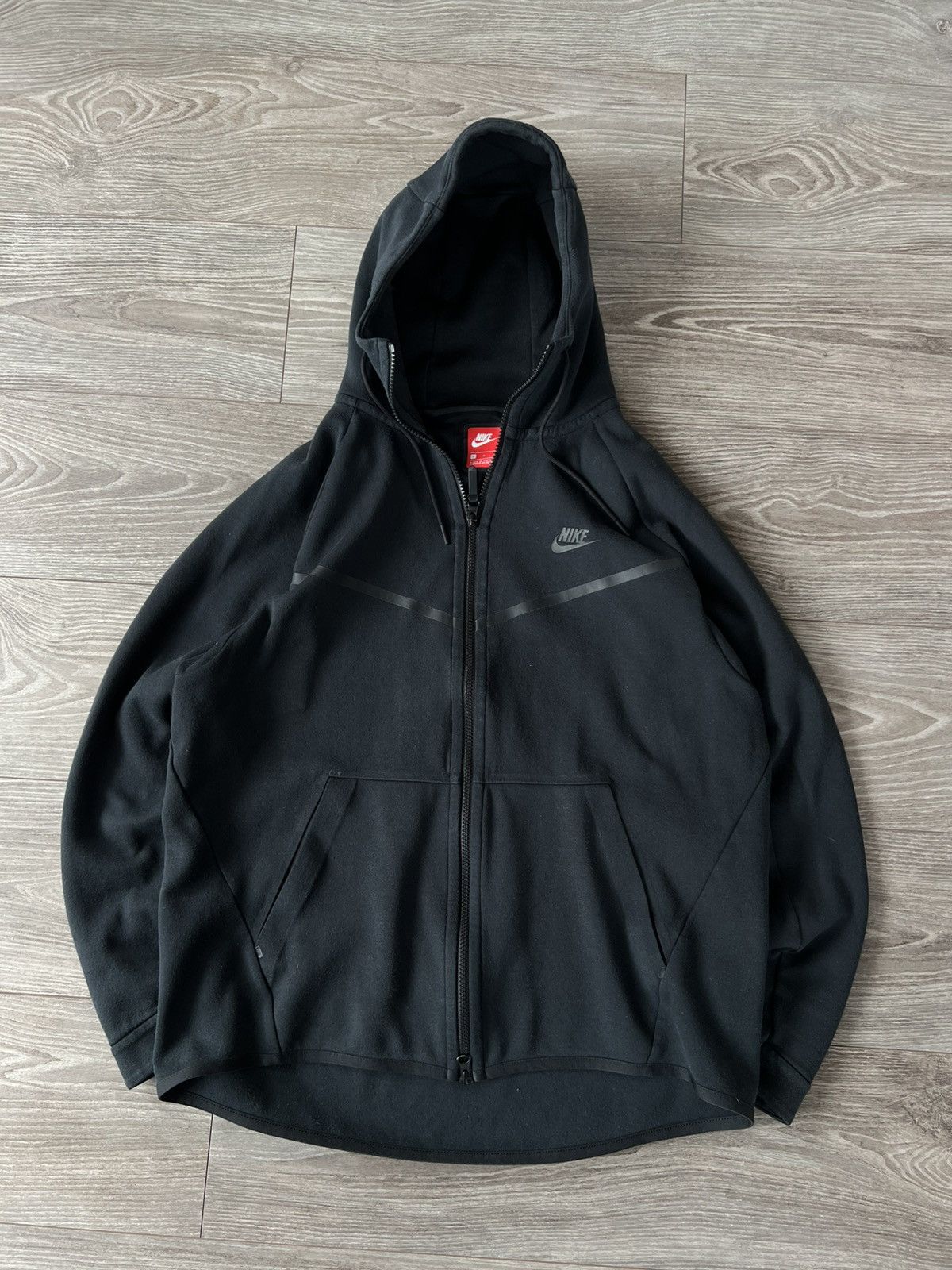 Designer × Nike ‼️Nike Tech Fleece Triple Black Windrunner Zip Hoodie‼️ Size US L / EU 52-54 / 3 - 2 Thumbnail