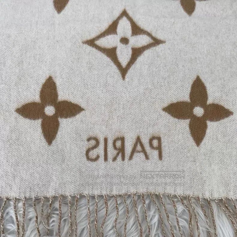 Louis Vuitton Louis Vuitton Tuddy cream-colored double-sided fringed cas Size ONE SIZE - 6 Thumbnail