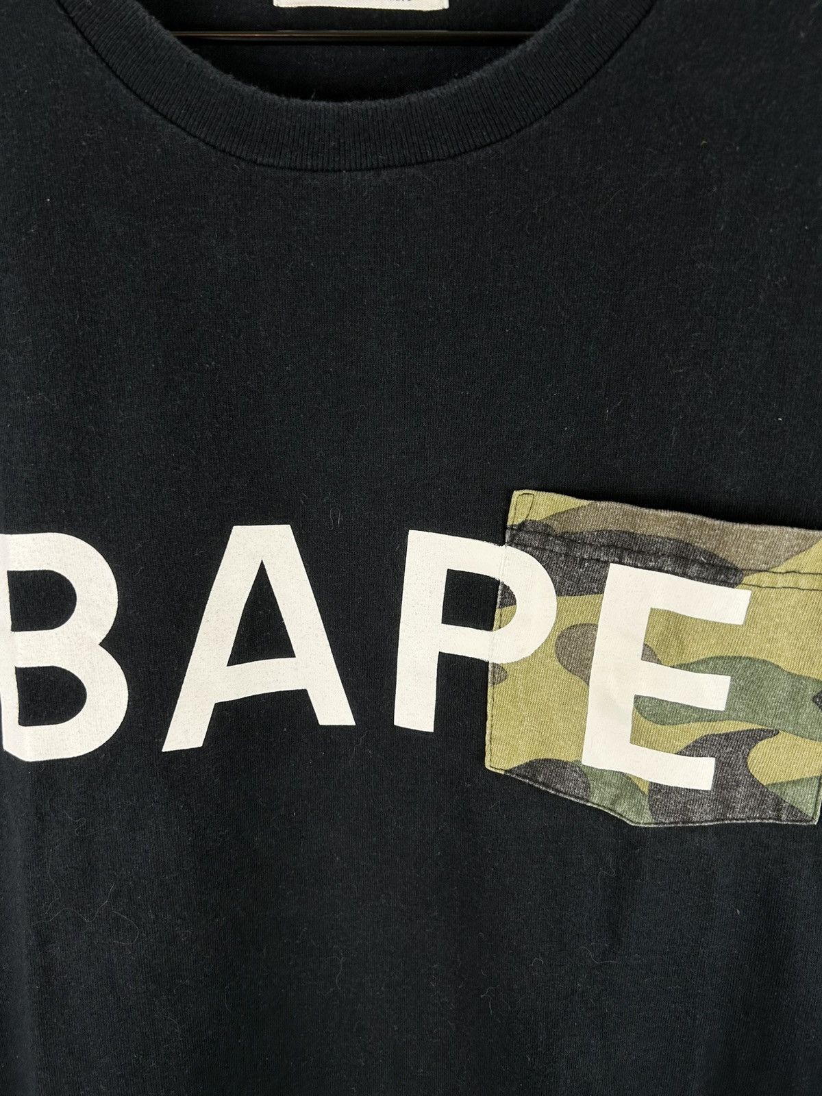 Bape Bape Logo 1st Camo Pocket T-shirt Size US L / EU 52-54 / 3 - 3 Thumbnail