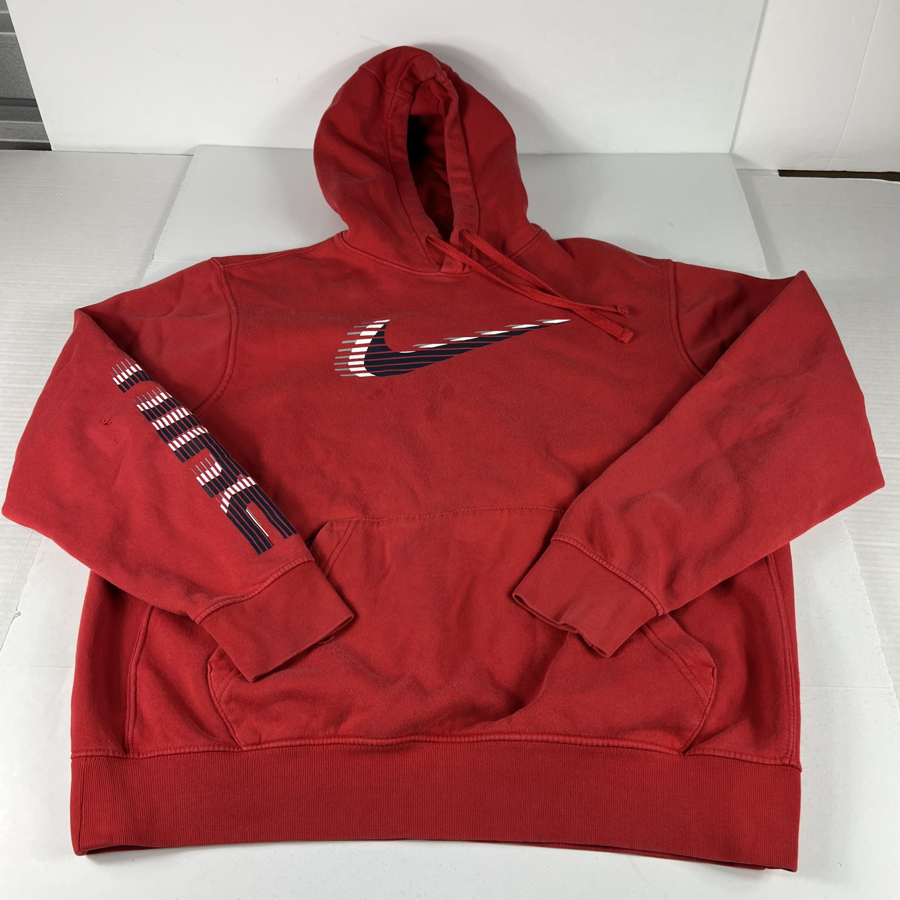 Nike Nike Sweatshirt Red Faded Check Chest Swoosh Logo Hoodie Size US L / EU 52-54 / 3 - 1 Thumbnail
