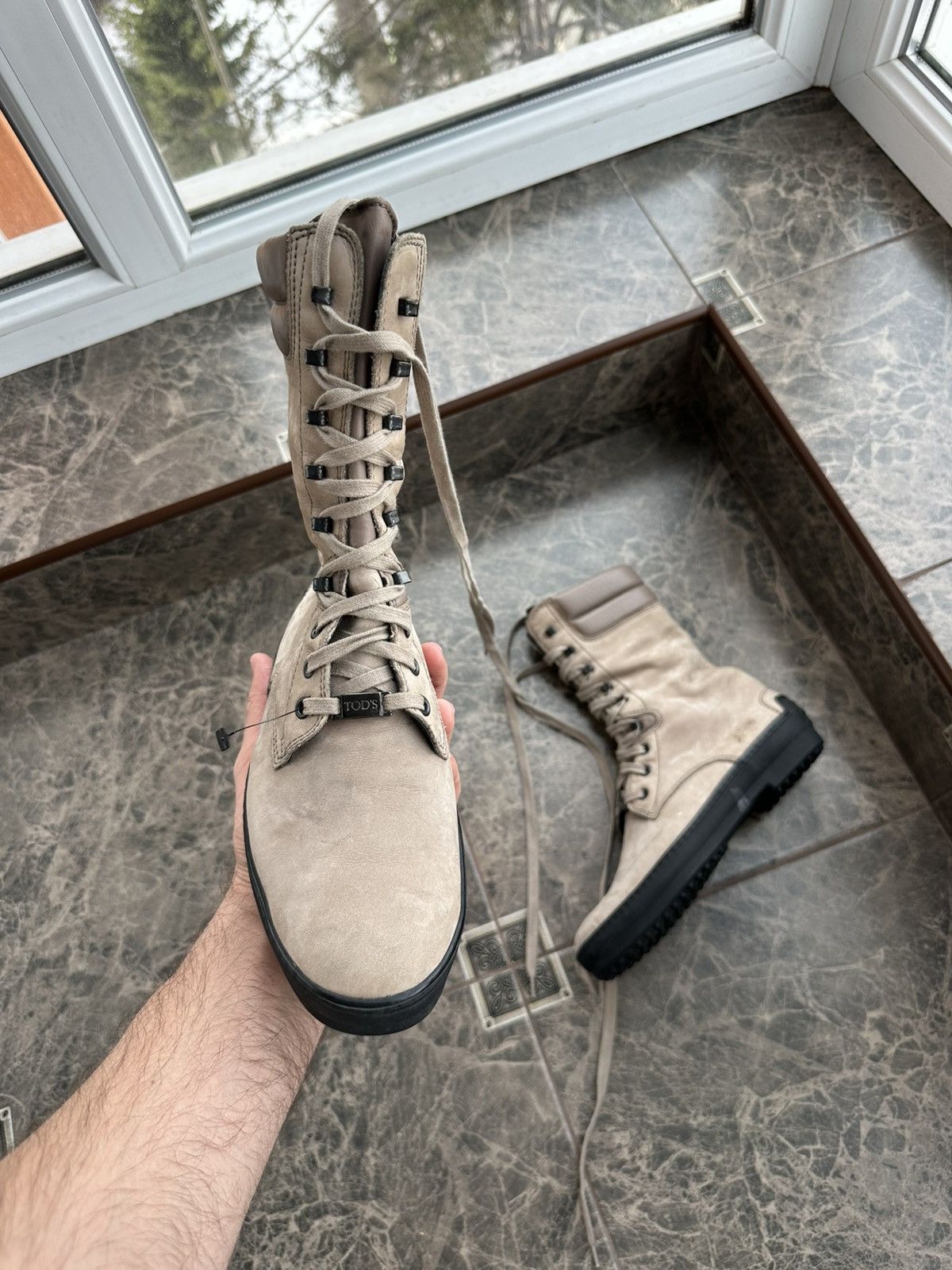 Tod's Tod’s Women’s Lace-Up Boots Beige Nubuck Leather Vibram Sole Size US 6.5 / IT 36.5 - 5 Thumbnail