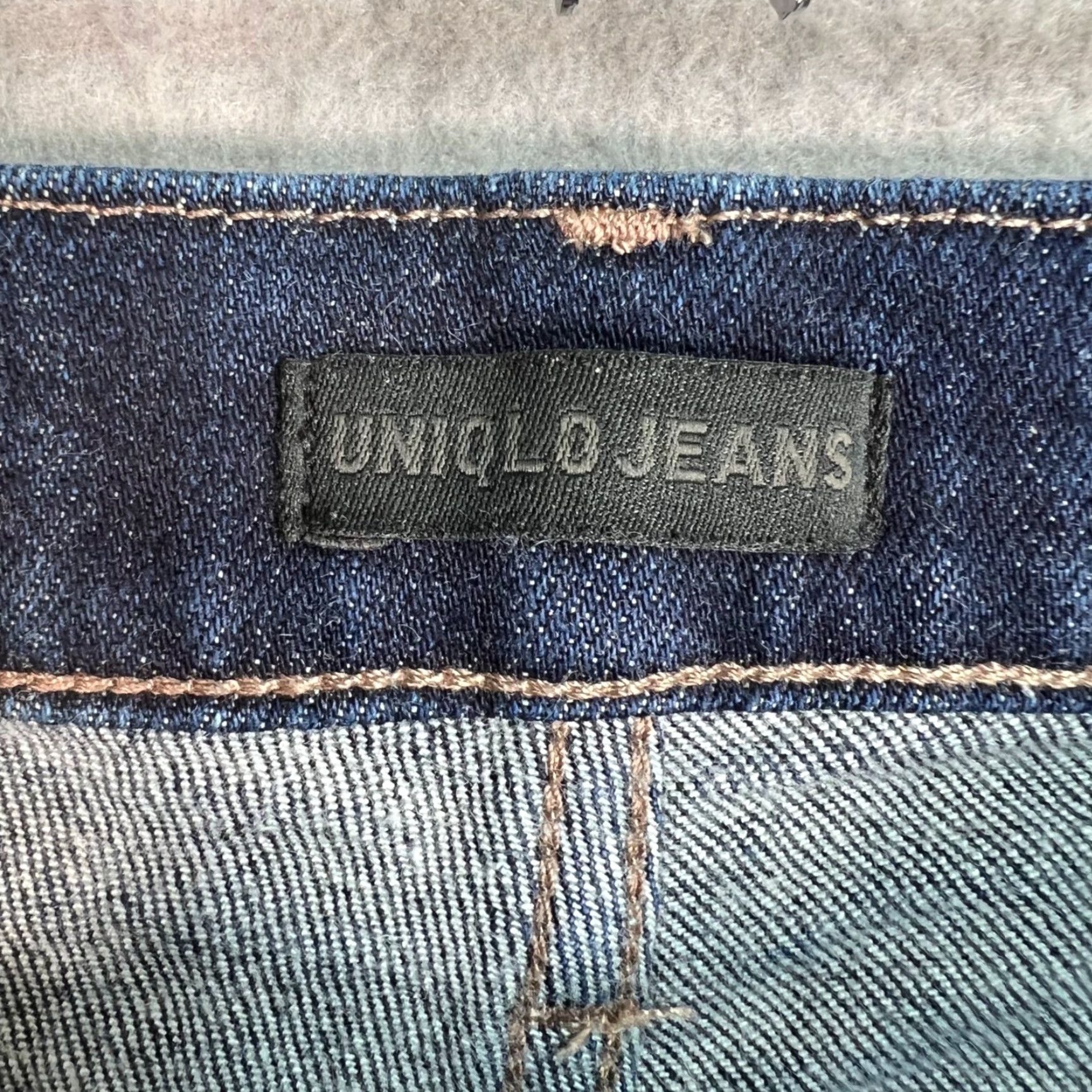 Uniqlo Uniqlo Womens Jeans Size 23 Mid-Rise Dark Wash Denim Skinny Size 40" / US 18 - 3 Thumbnail