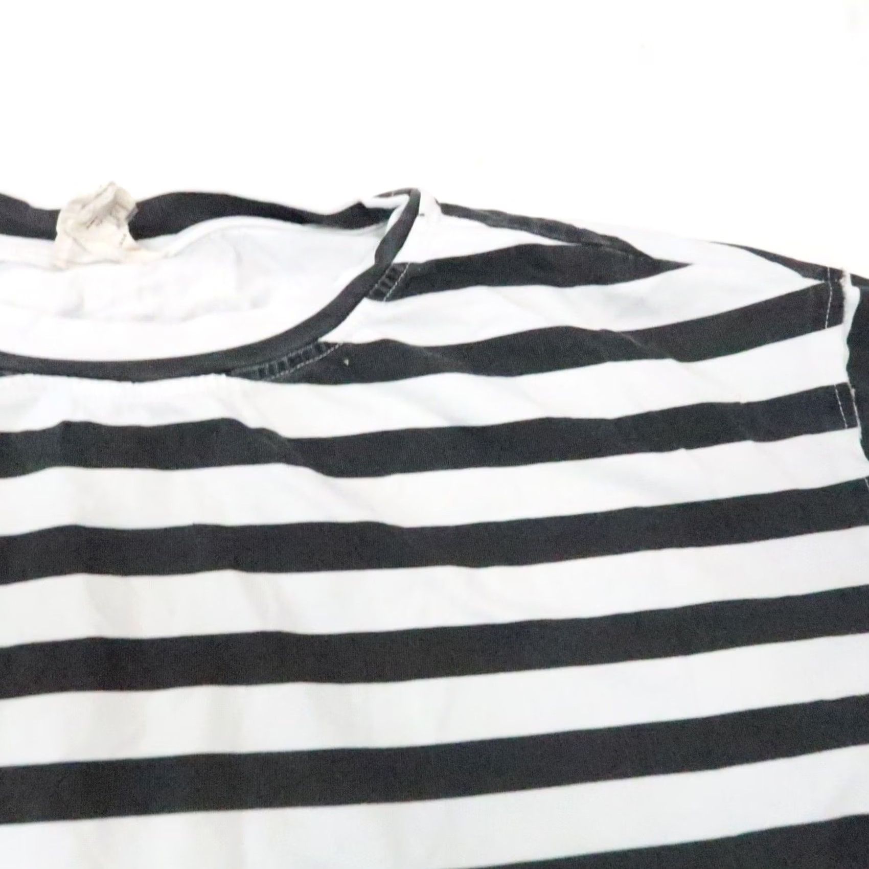 Avenue VINTAGE Ampersand Avenue White and Black Stripe Short Sleeve T-Shirt Tee M Women Cotton Striped Casual 25" Length 25" Pit to Pit Size M / US 6-8 / IT 42-44 - 2 Thumbnail