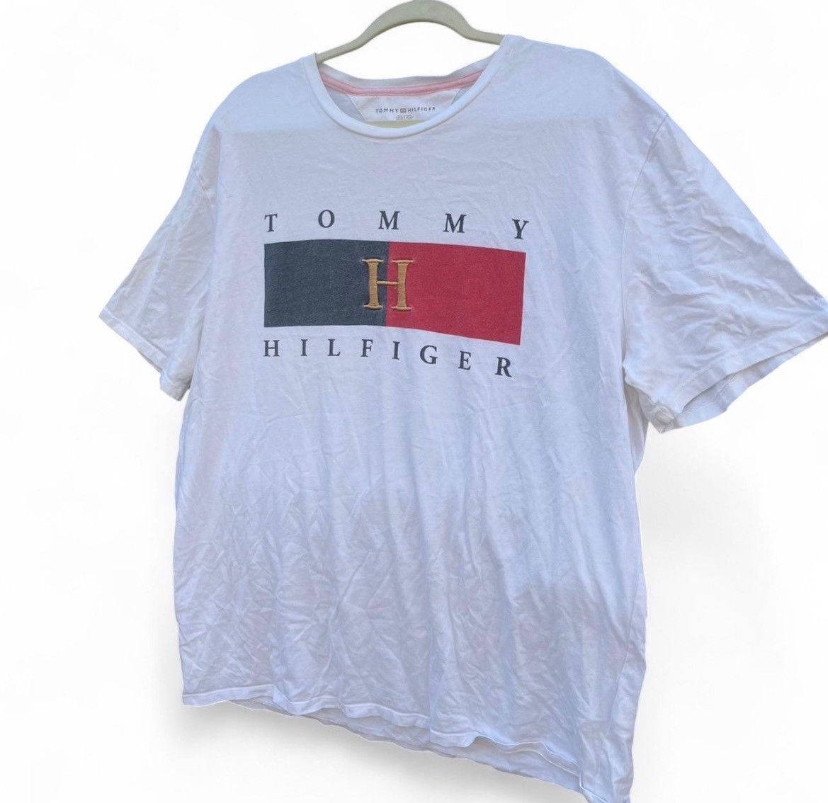 Tommy Hilfiger Vintage Tommy Hilfiger Block Logo T-Shirt Size US XXL / EU 58 / 5 - 4 Thumbnail