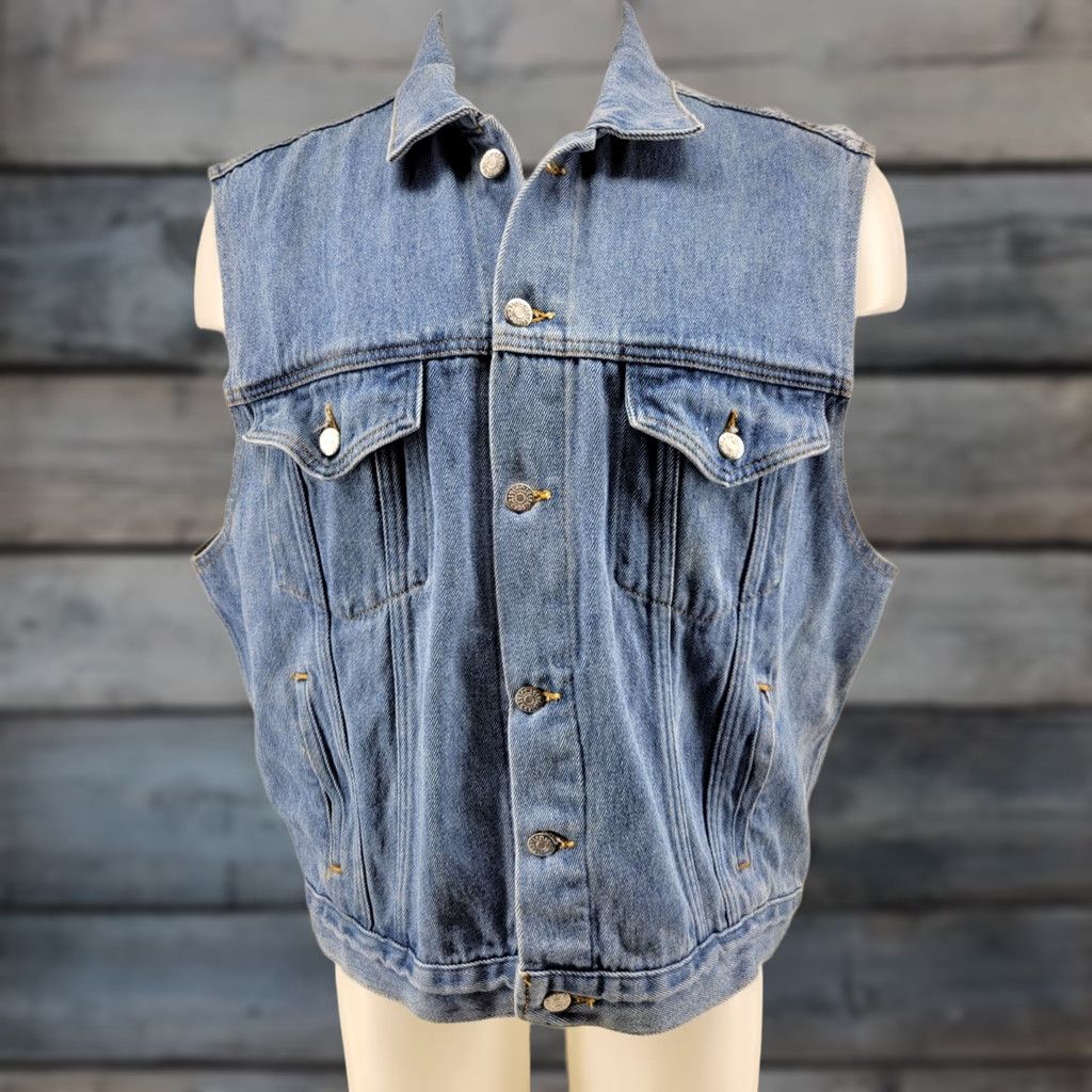 Vintage VINTAGE Snowmobile Capital West Yellowstone Jean Jacket Vest USA Large Blue Denim Mens Jacket Vest USA Size US 33 - 1 Thumbnail