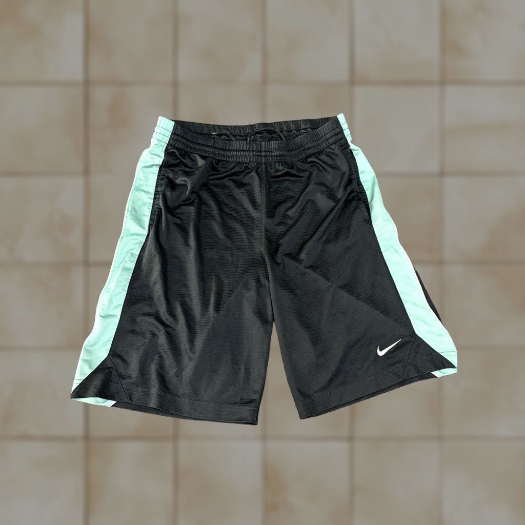 Nike Nike Shorts Mens M Black Colorblock 11 Inch Athletic Gym Training Size US 31 - 1 Thumbnail
