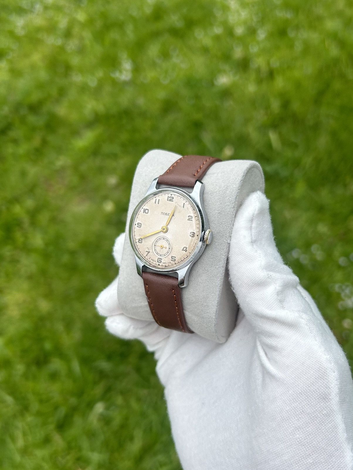 Vintage Vintage Pobeda Watch USSR Soviet Mechanical Authentic 1950s Size ONE SIZE - 4 Thumbnail
