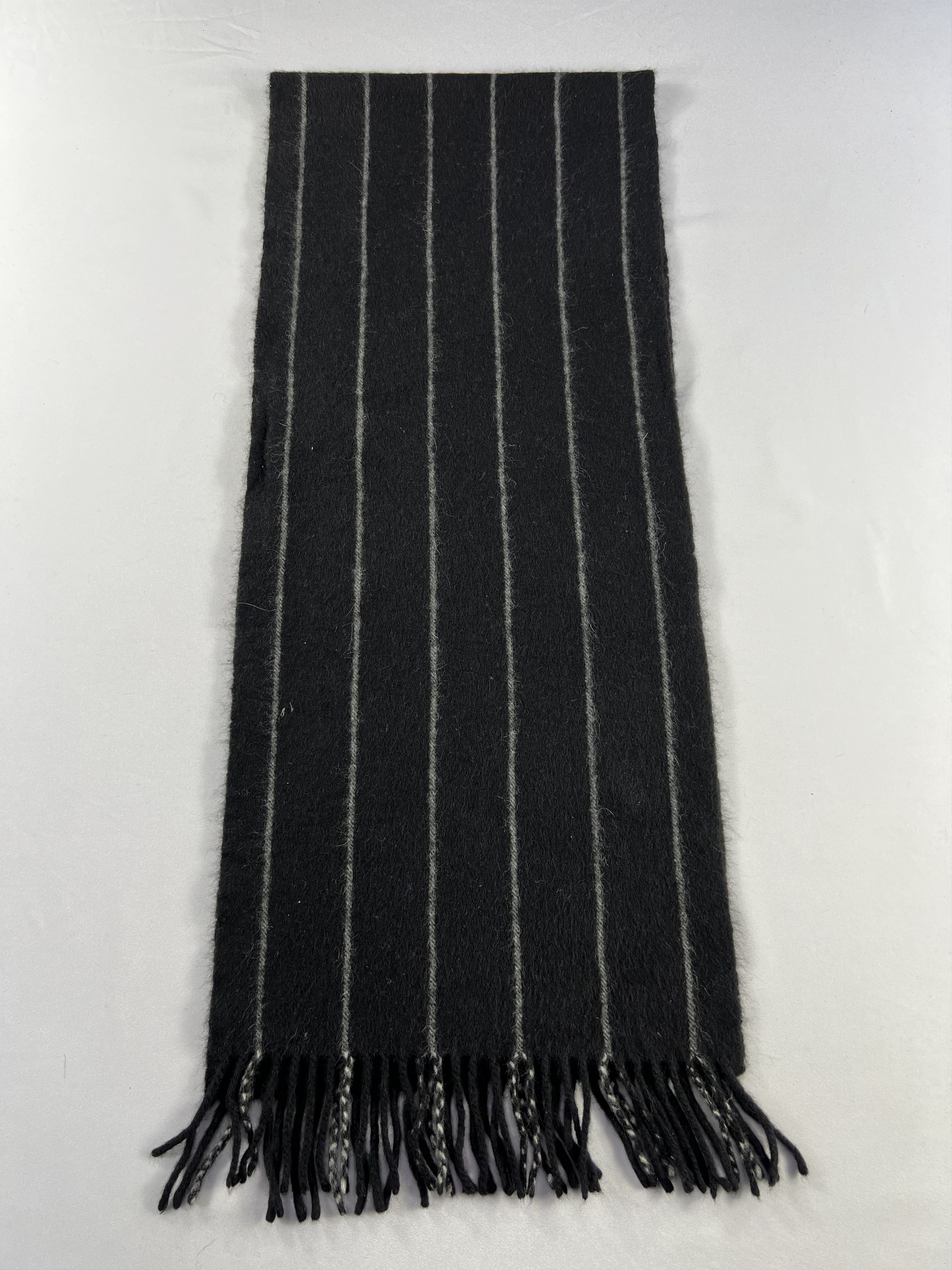 Paul Smith Paul Smith Scarf / Muffler / Neckwear P1068 Size ONE SIZE - 3 Thumbnail