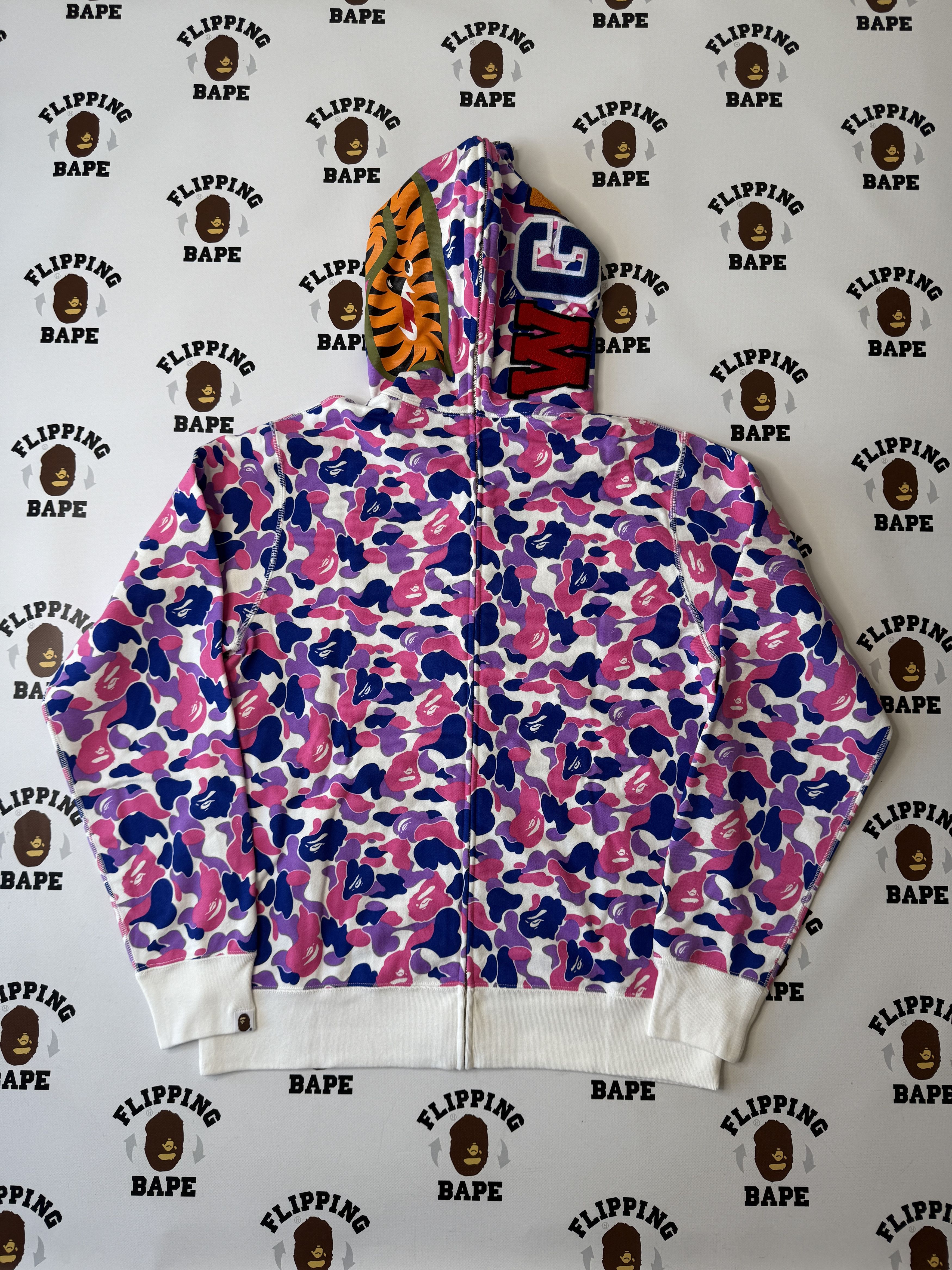 Bape BAPE GUANGZHOU SEPARATE SHARK FULL ZIP HOODIE Size US L / EU 52-54 / 3 - 3 Thumbnail