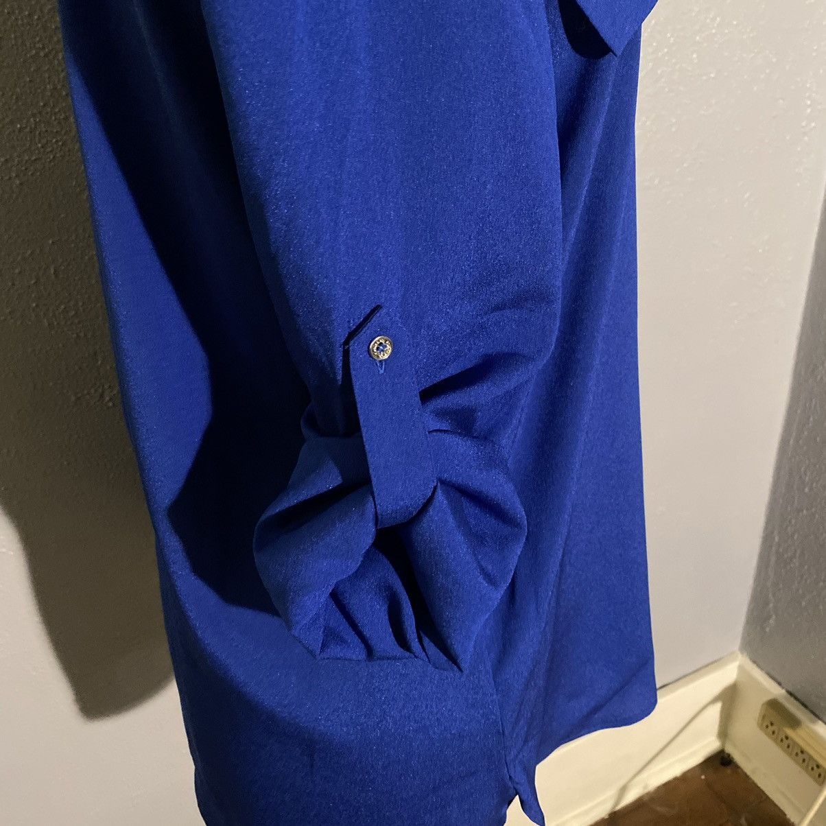 Calvin Klein Calvin Klein Royal Blue Long Sleeve Top Women’s Size M Size M / US 6-8 / IT 42-44 - 4 Thumbnail