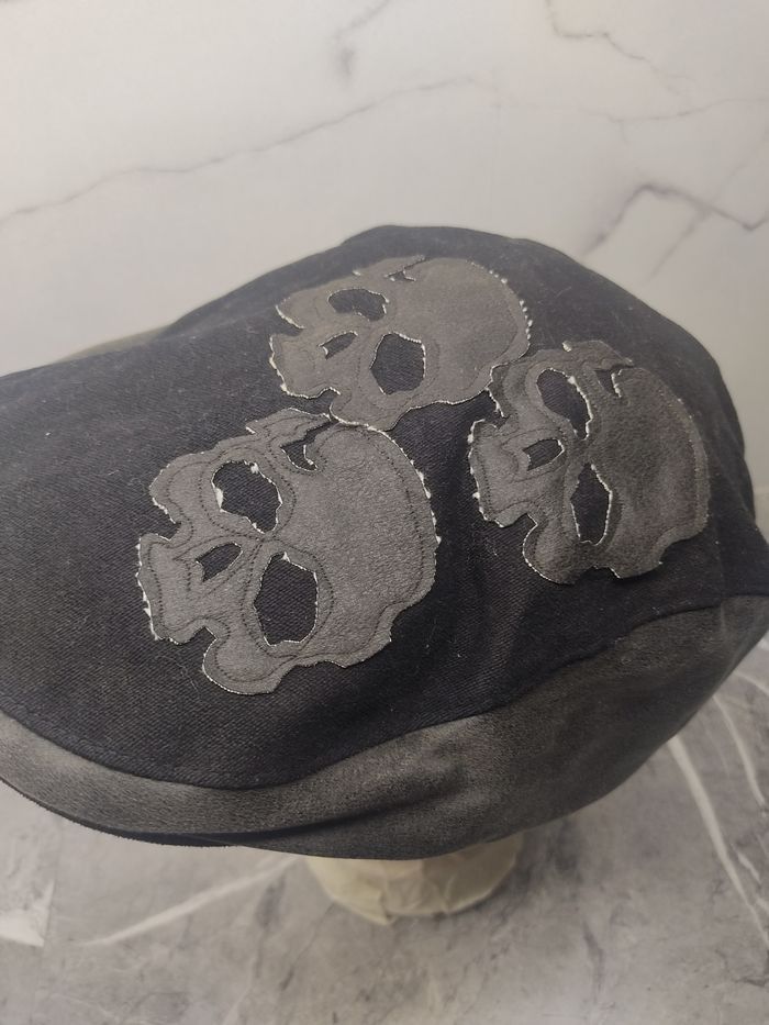 Japanese Brand Vintage Skulls Flat Hat Baretta Size ONE SIZE - 2 Thumbnail