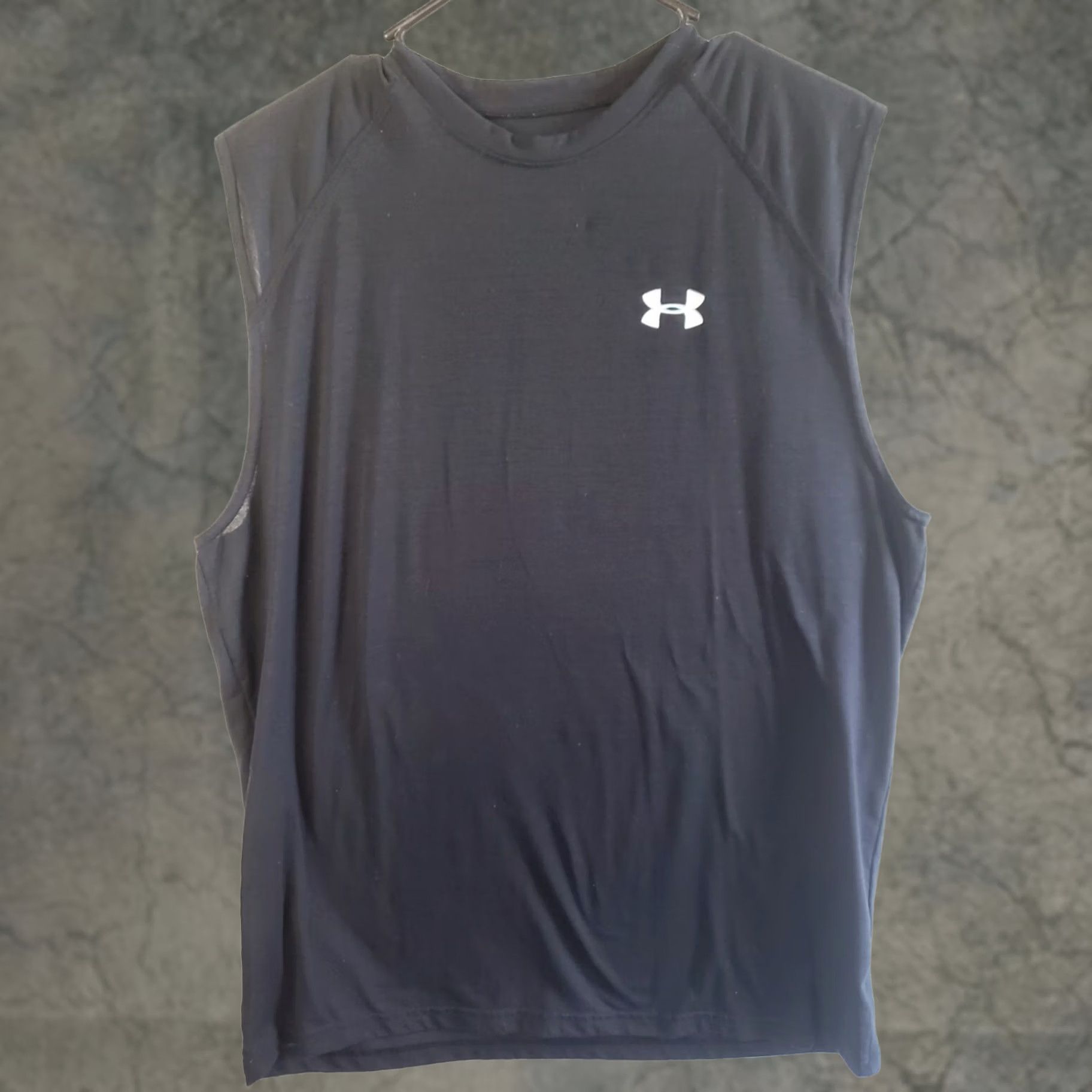 Under Armour VINTAGE? No. UNDER ARMOUR UA Heat Gear Loose Fit Sleeveless Tank Top Men's M Black Size US M / EU 48-50 / 2 - 1 Thumbnail
