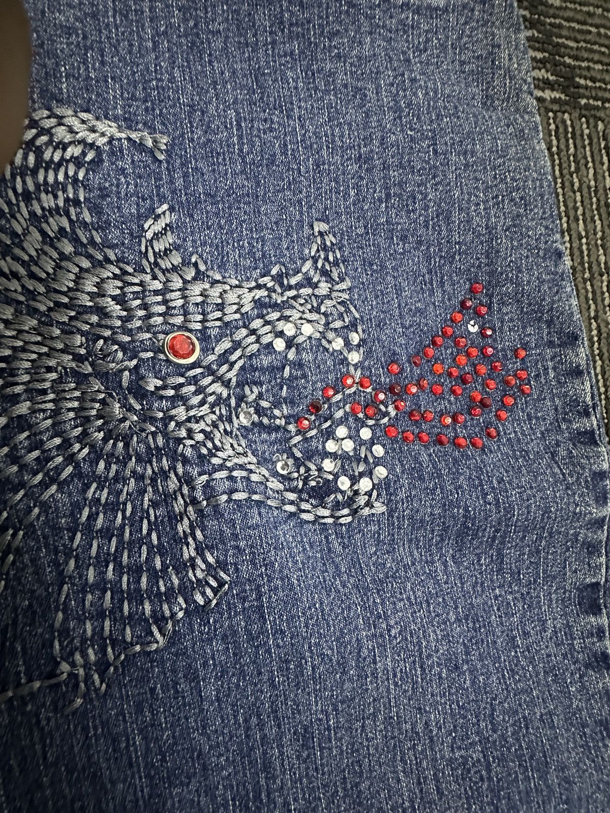 If Six Was Nine Y2K Rosy Love’s Jeans Dragon Design Flare Jean Size 26" / US 2 / IT 38 - 16 Thumbnail