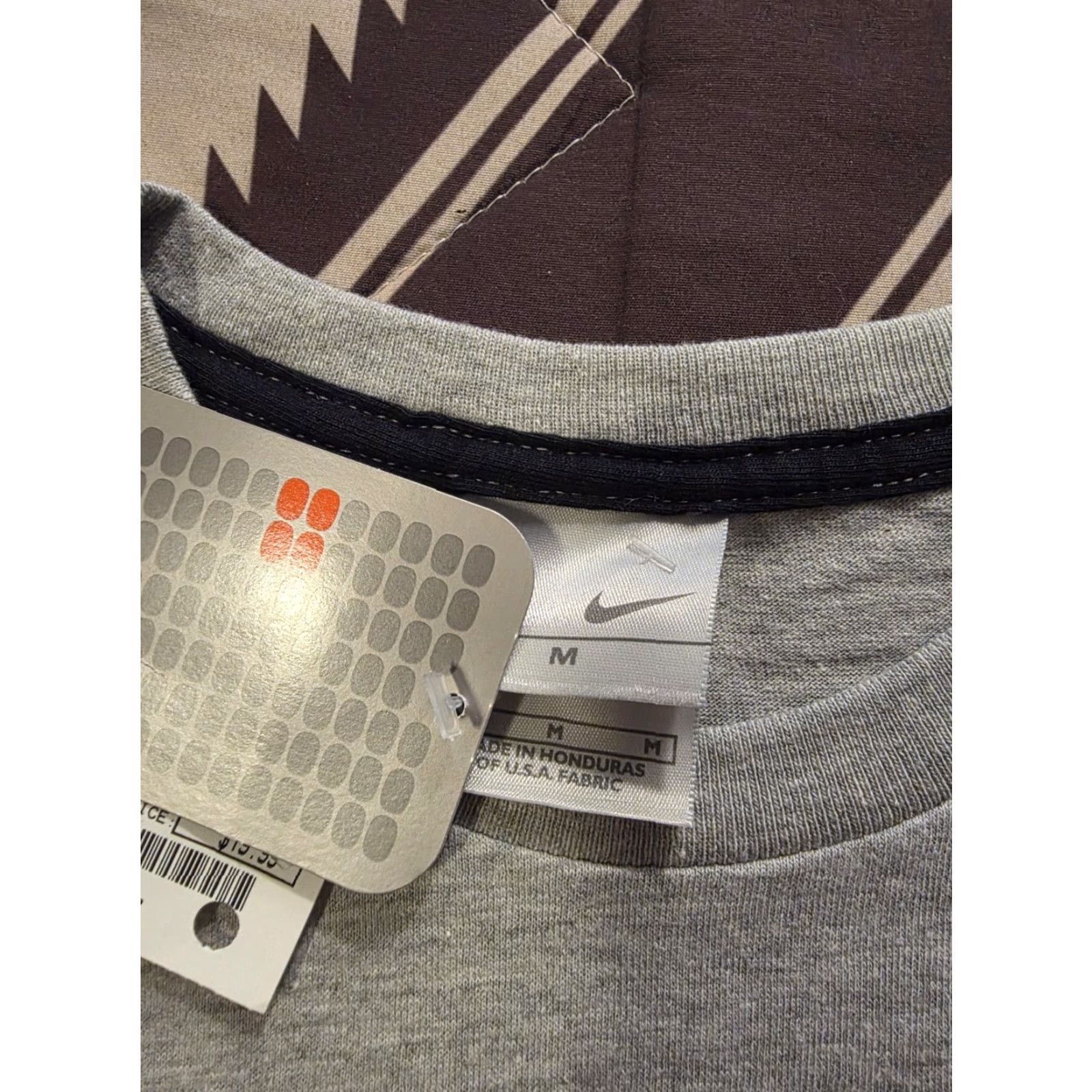 Nike VINTAGE Nike Air Your Grass Is Mine T Shirt Double Sided Gray M Men's Nike Air Sports Graphic Print Crew Neck Short Sleeve Cotton Regular fit Size US M / EU 48-50 / 2 - 5 Thumbnail