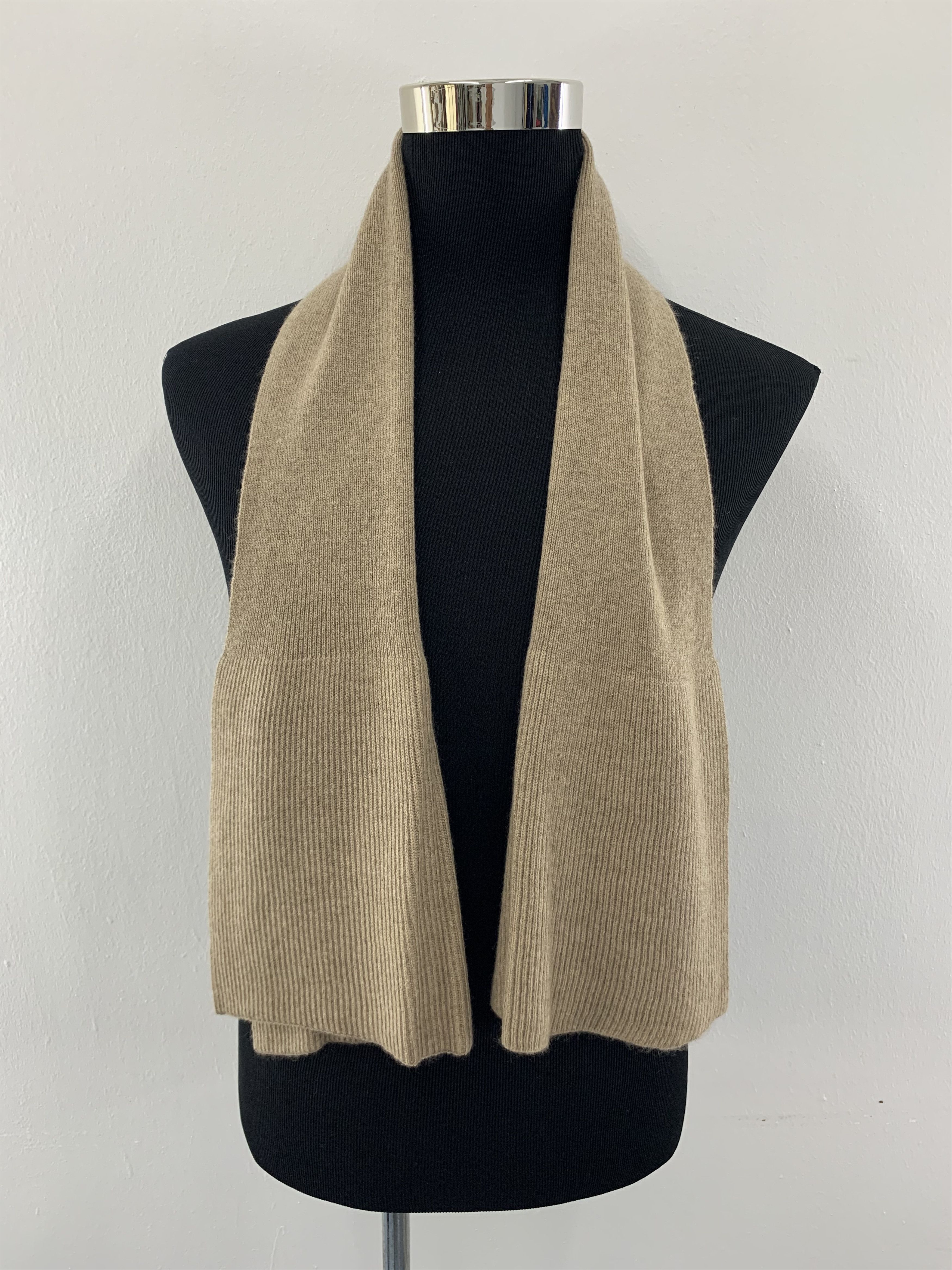 Pierre Balmain Pierre Balmain Scarf Wool Muffler Neck Wrap BL5215 Size ONE SIZE - 2 Thumbnail