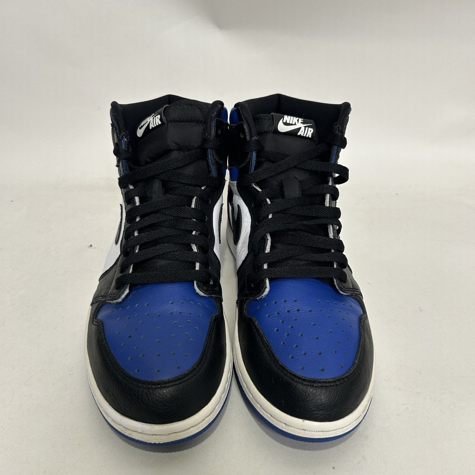 Jordan Brand Nike Air Jordan 1 Retro High OG “Royal Toe” 555088-041 Size US 9.5 / EU 42-43 - 2 Thumbnail