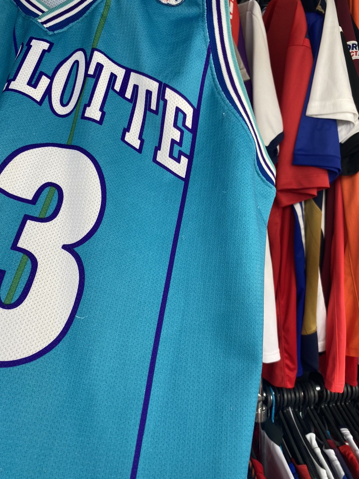 Champion VINTAGE CHARLOTTE HORNETS NBA BASKETBALL JERSEY #33 MOURNING Size US XL / EU 56 / 4 - 9 Thumbnail