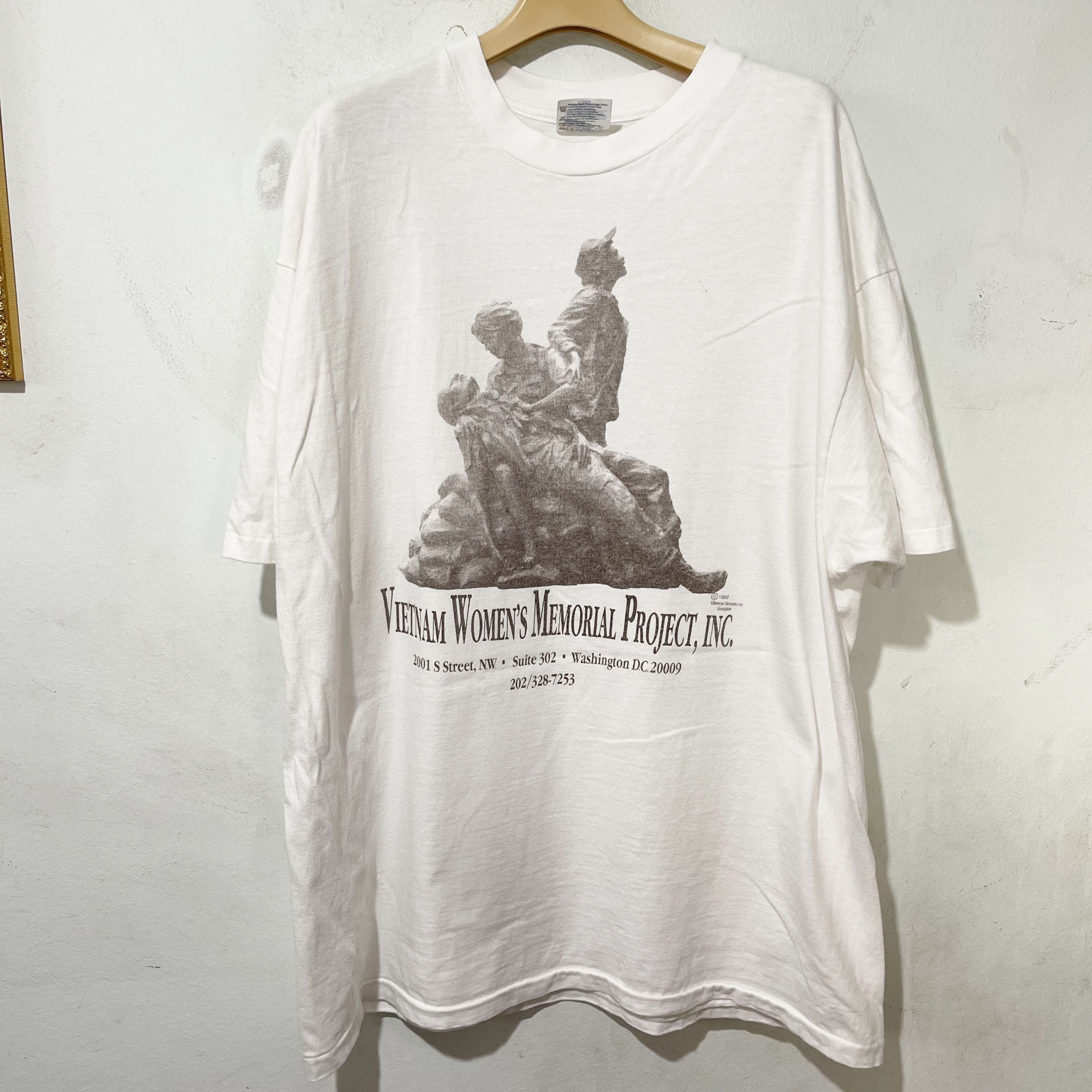 Vintage Vintage 1992 Vietnam Women’s Memorial Project T-Shirt Size US L / EU 52-54 / 3 - 1 Thumbnail