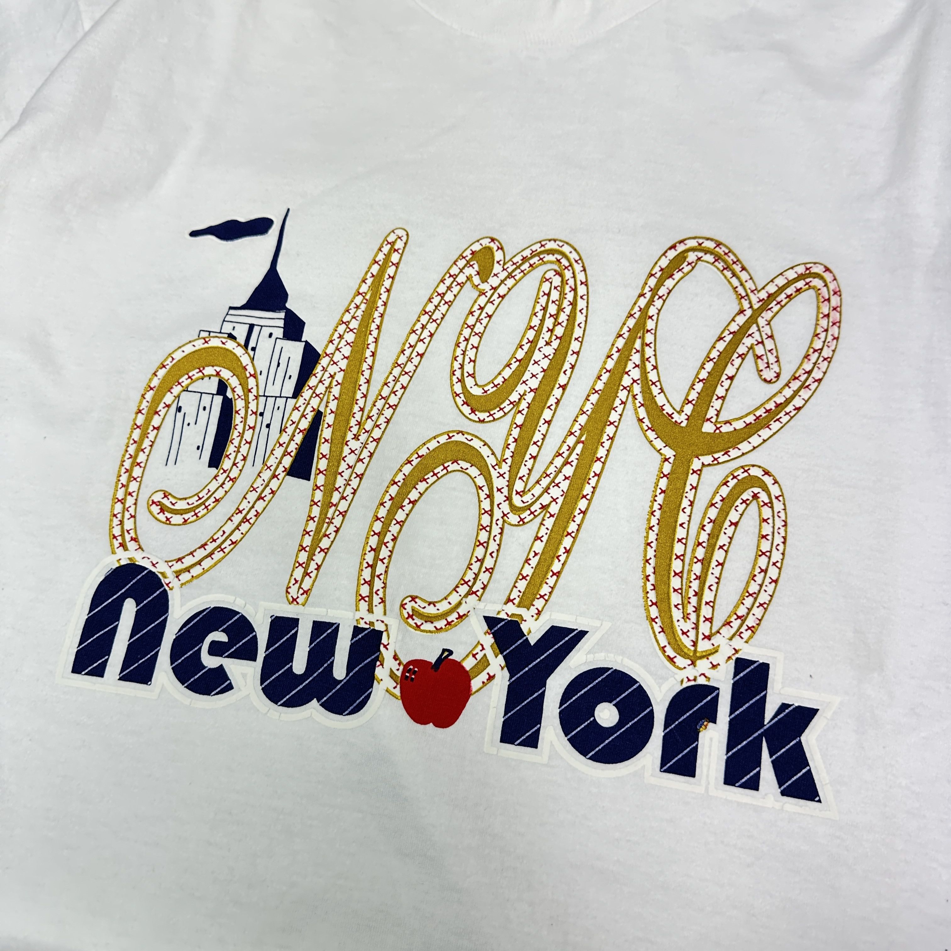 Vintage Vintage Streetwear Casual New York Apple 90s T-shirt Size US L / EU 52-54 / 3 - 3 Thumbnail