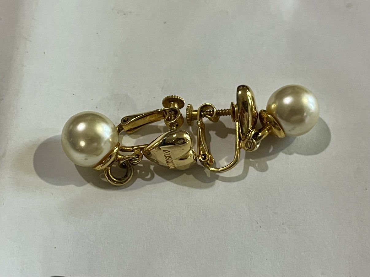 Love Moschino Vintage Moschino Gold Plated Heart Shaped Pearl Earrings Size ONE SIZE - 4 Thumbnail