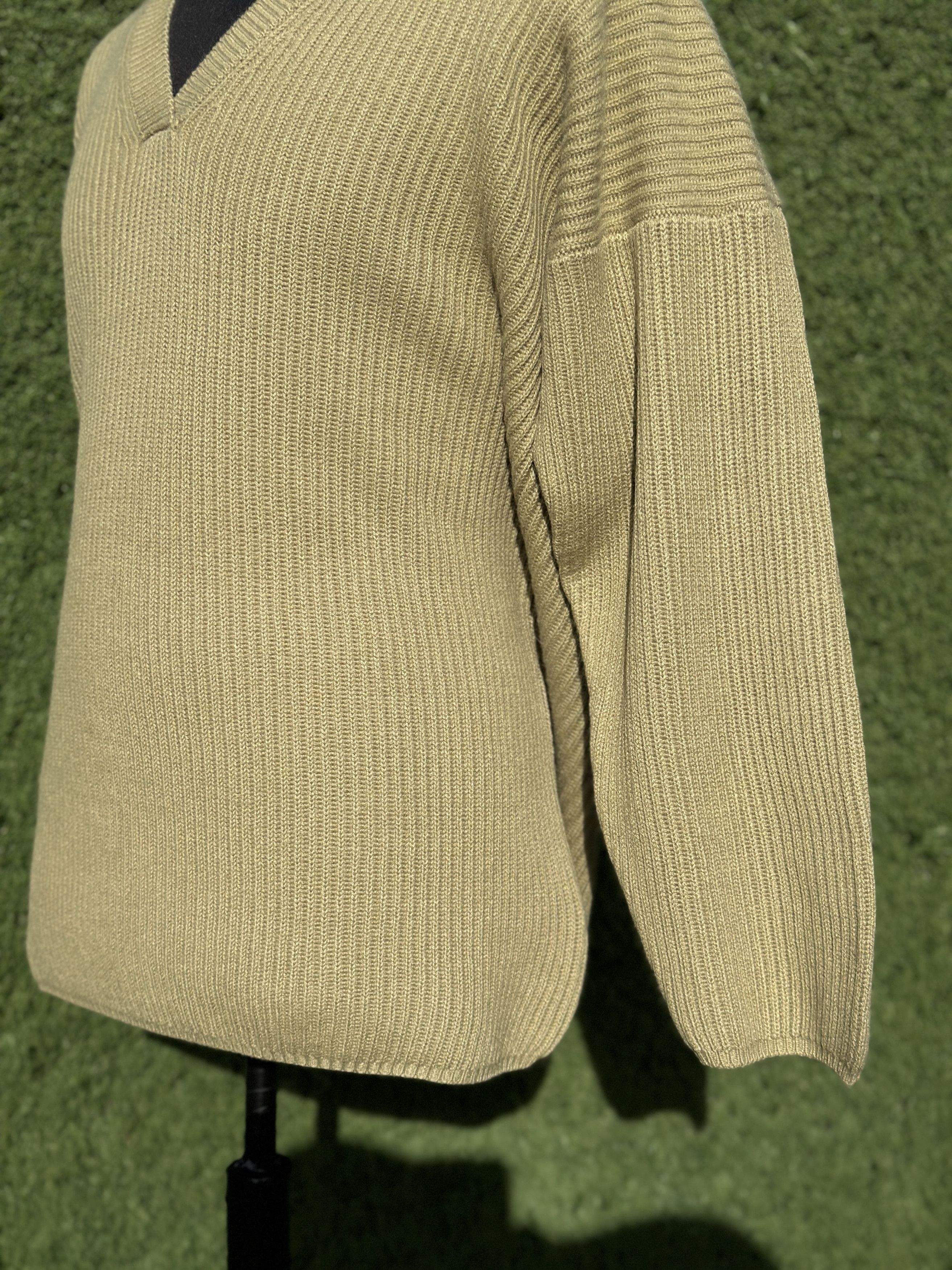 Brunello Cucinelli Brunello Cucinelli 100% Cashmere Knit V-Neck Drop Shoulde XL Size XL / US 12-14 / IT 48-50 - 6 Thumbnail