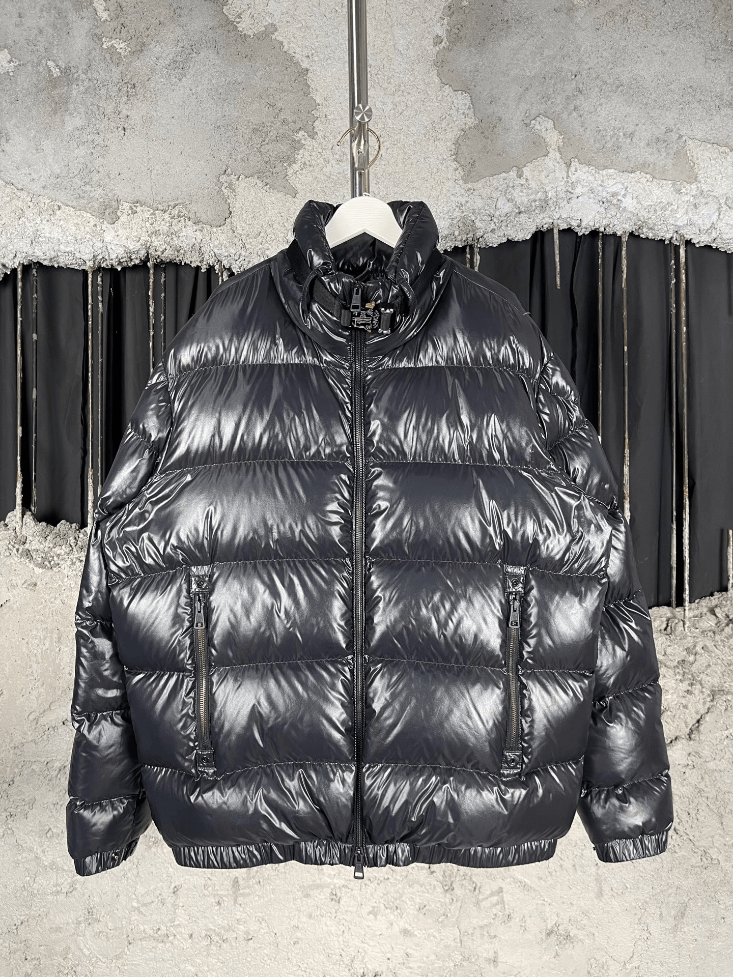 Moncler Moncler Down Heavy Coat s Men Size US S / EU 44-46 / 1 - 1 Thumbnail