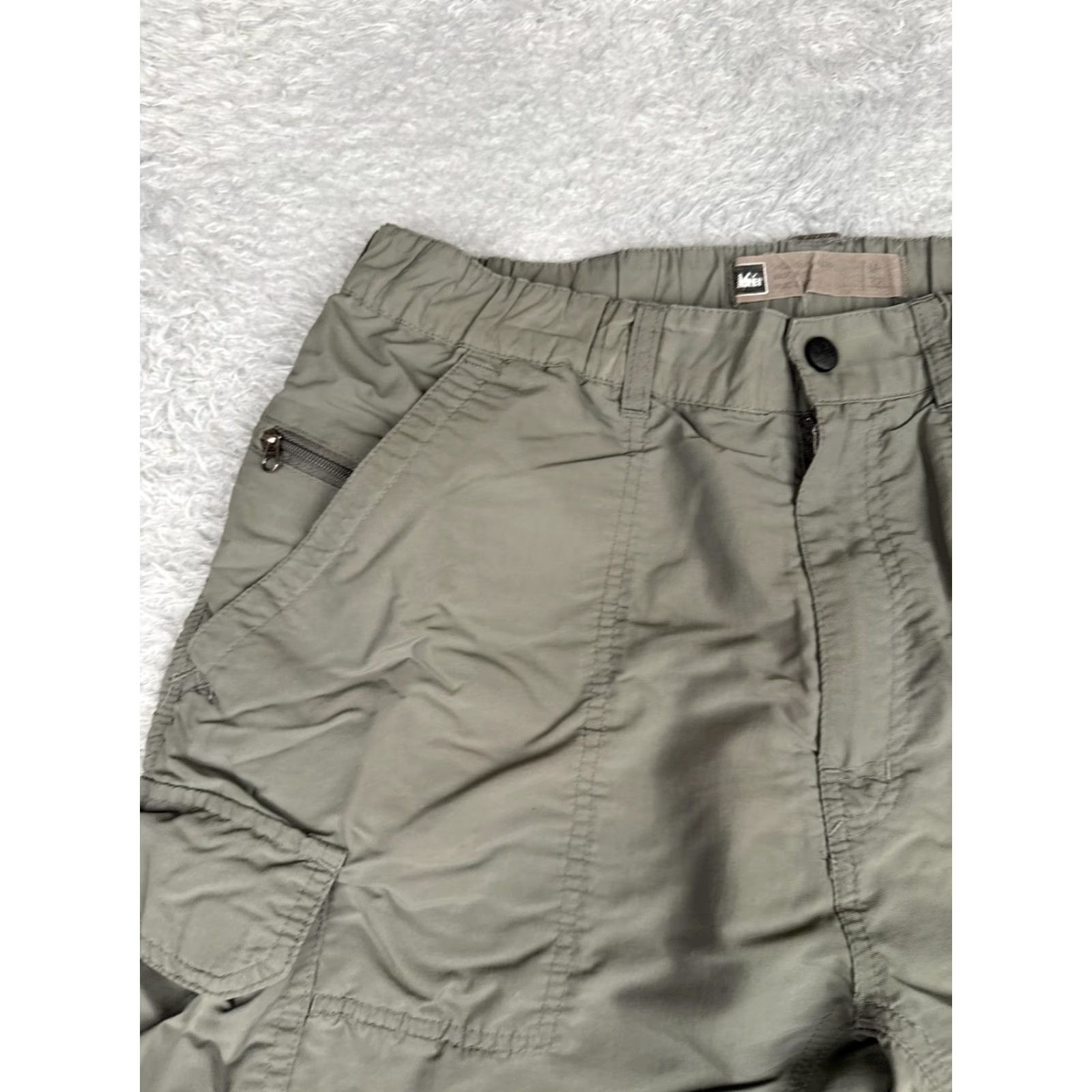 Vintage REI Shorts Mens Medium Green Nylon Hiking 8 Inseam Cargo Elastic Waist Pockets Size US 31 - 4 Thumbnail