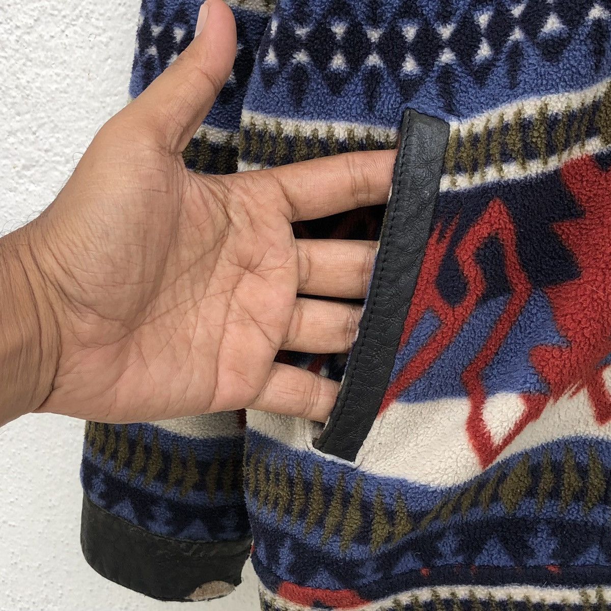 Vintage Vintage NZ Lamb Skim Leather Navajo Pattern Fleece Jacket Size US L / EU 52-54 / 3 - 11 Thumbnail