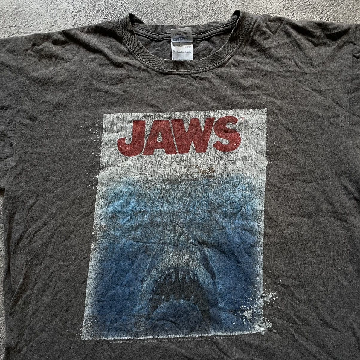 Band Tees Vintage Y2K JAWS MOVIE BAND ABSTRACT ANGRY SKELETON Size US L / EU 52-54 / 3 - 4 Thumbnail