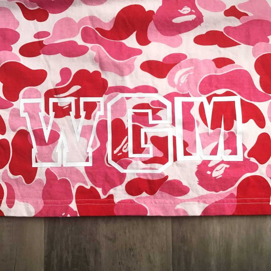 Bape BAPE ABC camo pink shark T-shirt a bathing ape WGM Size US XL / EU 56 / 4 - 4 Thumbnail