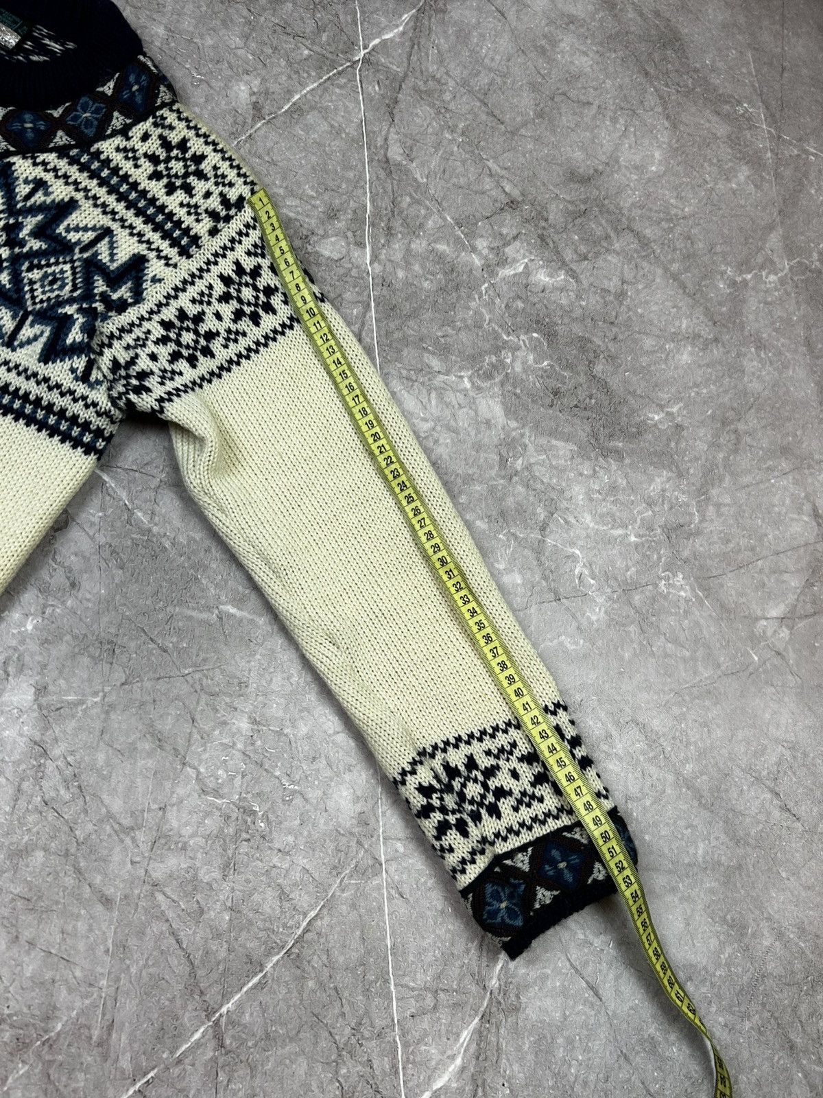 Dale Of Norway Vintage Dale Of Norway Pure Wool Cardigan Sweater Women Sz M Size M / US 6-8 / IT 42-44 - 12 Thumbnail