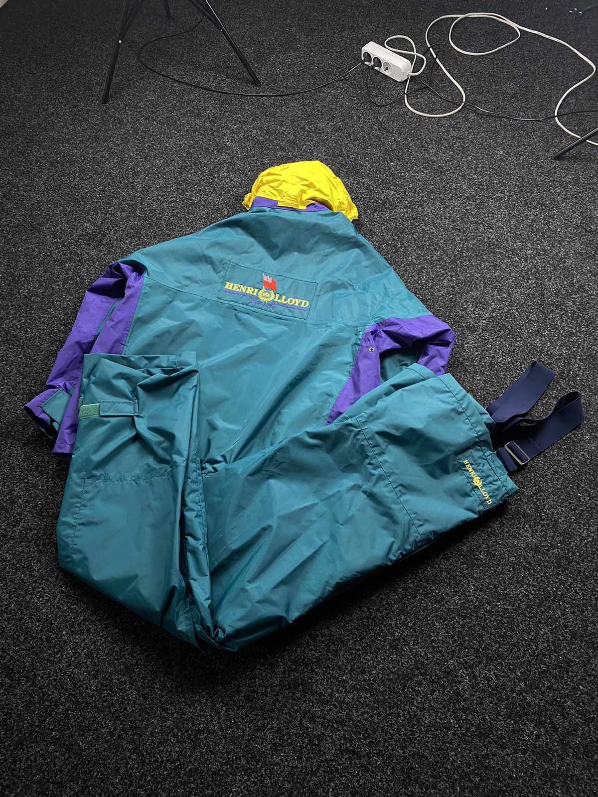 image of Henri Lloyd Sailing Yachting Jacket & Salopettes Suit, Men's (Size Large)