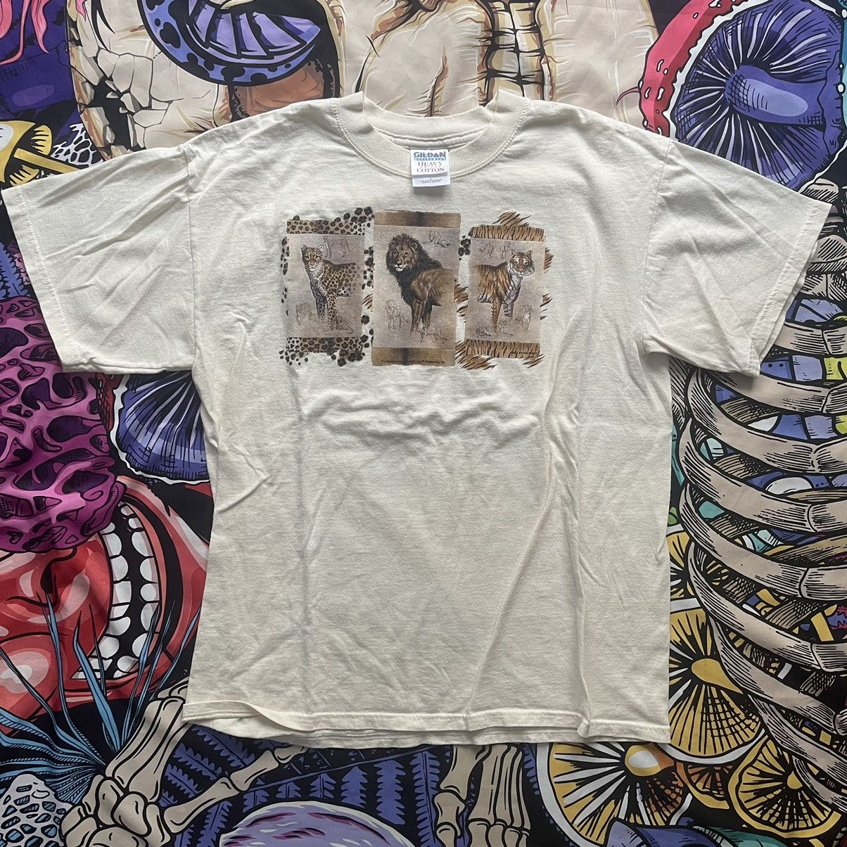 Gildan 1990’s Vintage Cheetah Lion Tiger Cream T-Shirt Size US L / EU 52-54 / 3 - 1 Thumbnail