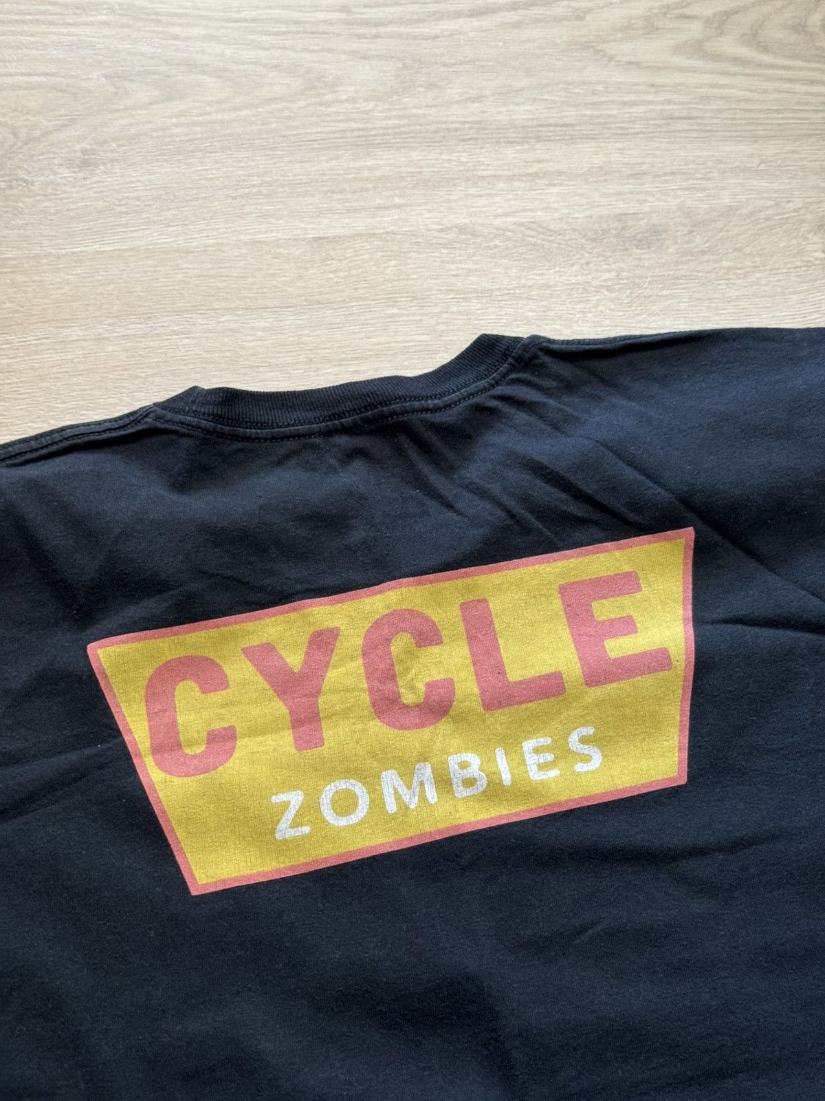 Vintage Vintage Cycle Zombies Skateboarding Faded T-Shirt Size US L / EU 52-54 / 3 - 4 Thumbnail