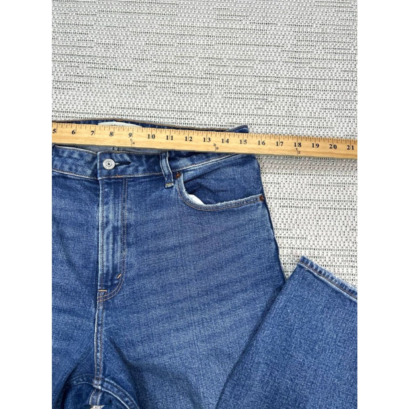 Abercrombie & Fitch Abercrombie & Fitch Curve Love The Mom Jeans Women 28 Blue Distressed Logo 30x25 Jeans Size 28" / US 6 / IT 42 - 6 Thumbnail