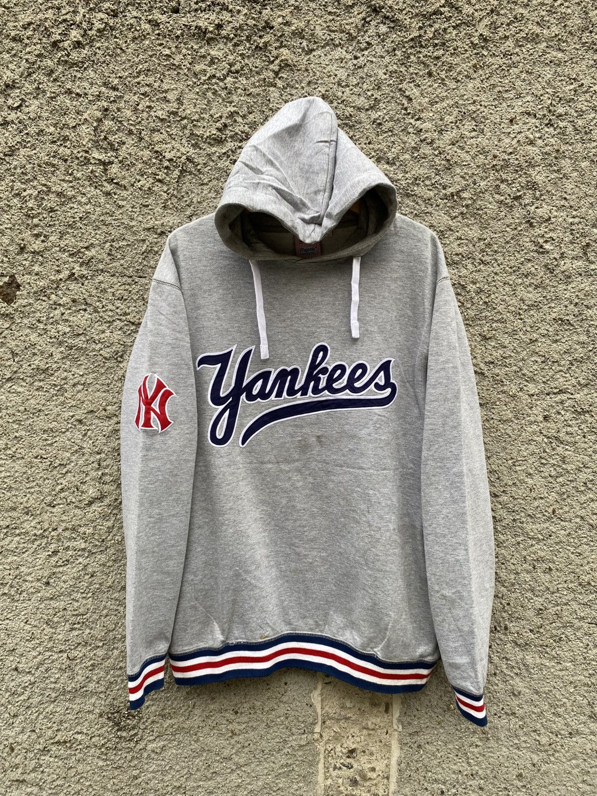 MLB New York Yankees Big Logo Hoodie Size US L / EU 52-54 / 3 - 1 Thumbnail