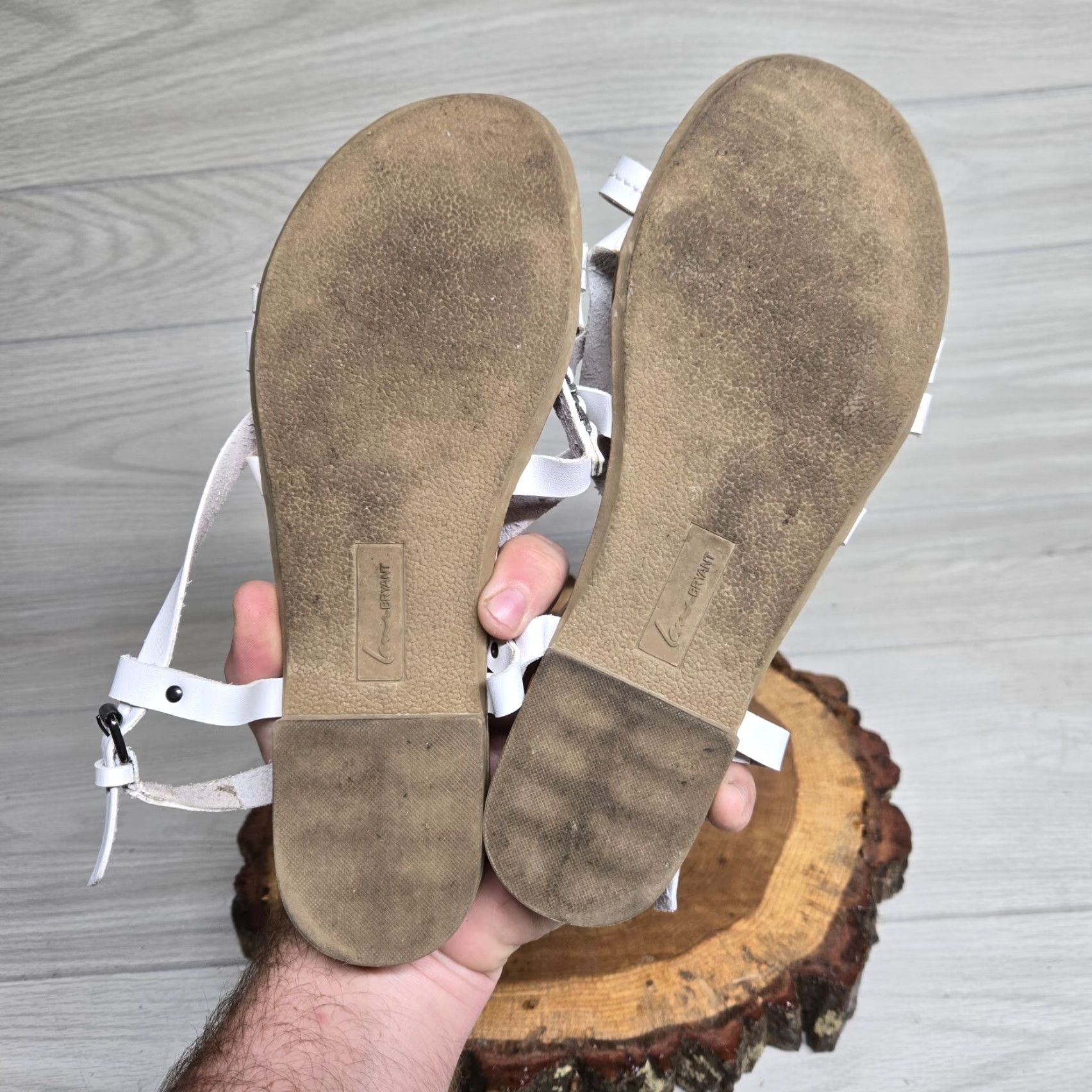 Vintage VINTAGE Lane Bryant Women's Flip Flops Sandal Size 10 White Rhinestone Gemstone Elegant Casual Flip Flop Size US 10 / IT 40 - 4 Thumbnail