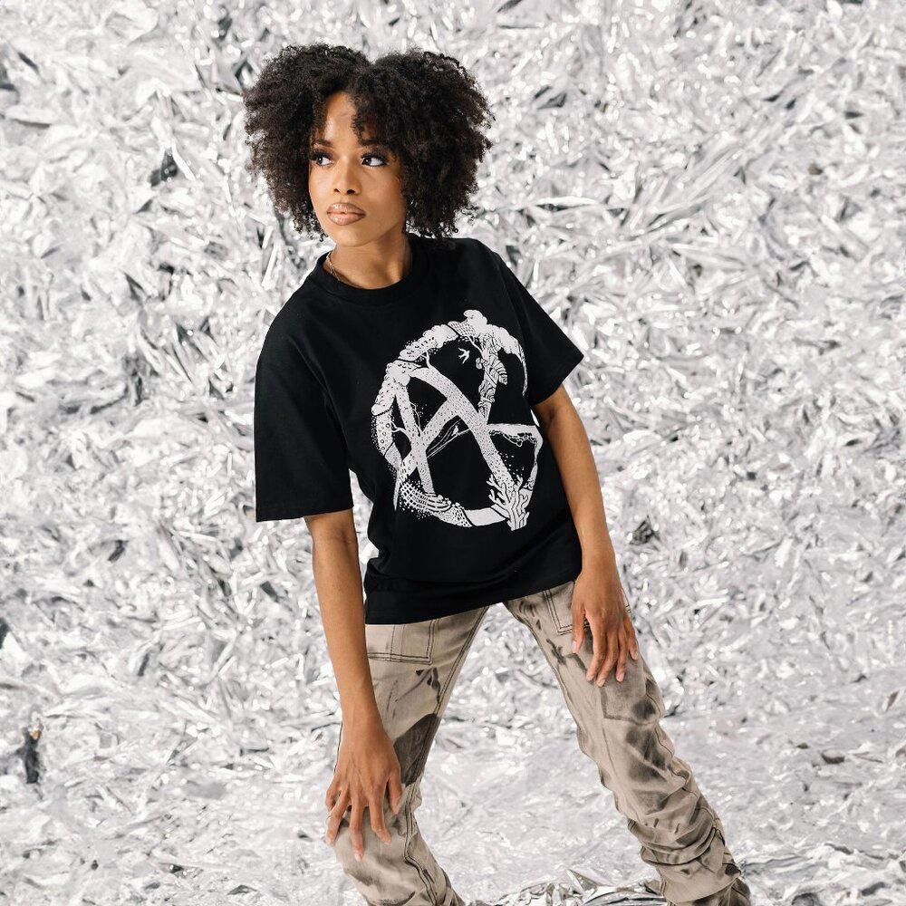 Designer AKINGS Tree of Life T-shirt - Black Size US XS / EU 42 / 0 - 4 Thumbnail