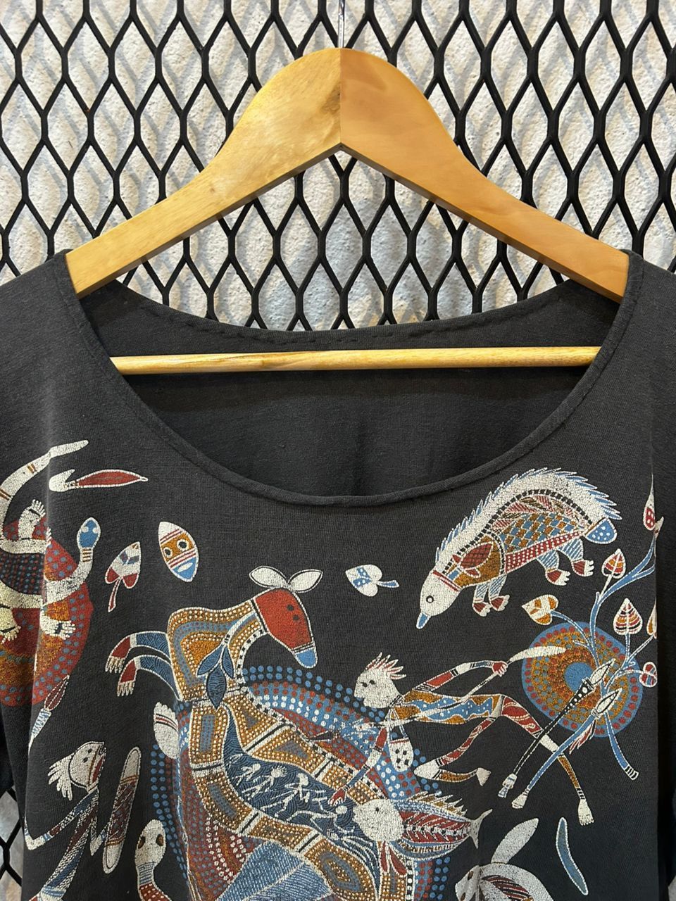 Art Comes First Vintage Churinga Australia Hunter Dreaming distress Size US XL / EU 56 / 4 - 3 Thumbnail