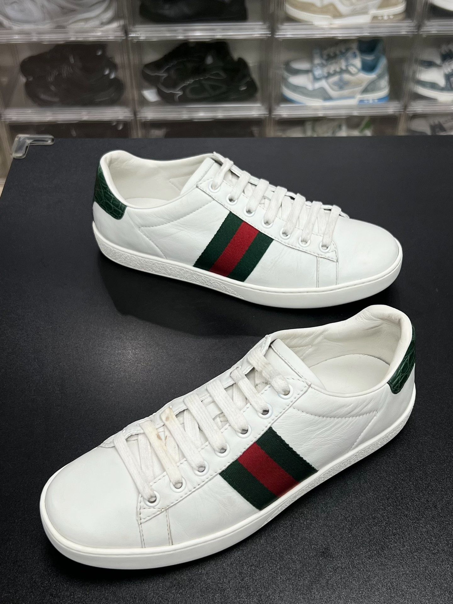 Gucci Gucci Lowtop Sneakers us_6-5 Women Size US 6.5 / IT 36.5 - 1 Thumbnail