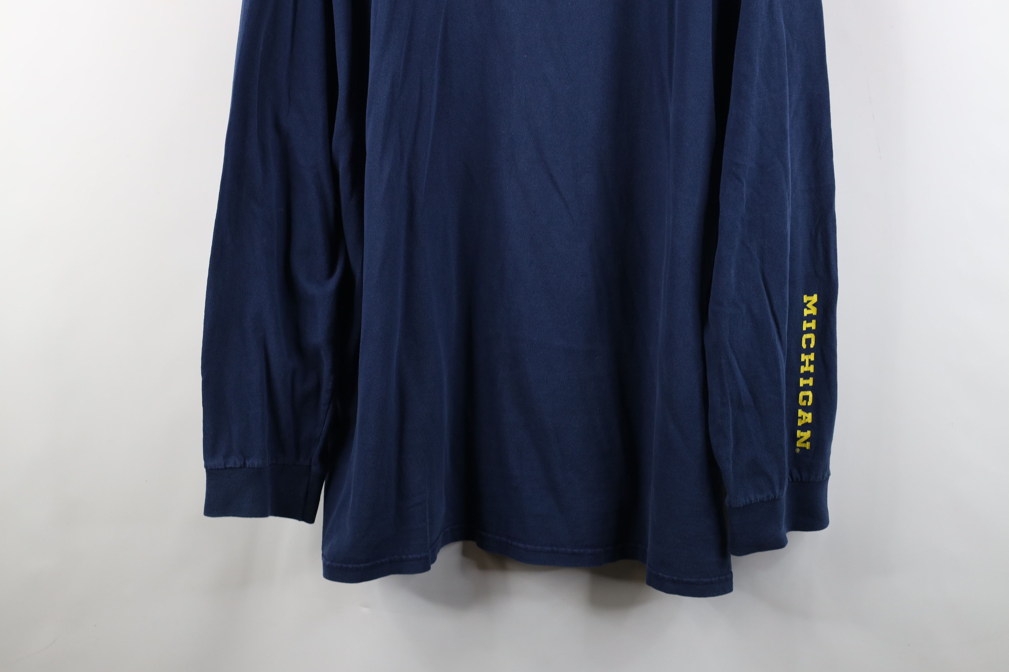Nike × Vintage Vintage Nike Mini Swoosh University of Michigan T-Shirt Blue Size US XXL / EU 58 / 5 - 3 Thumbnail