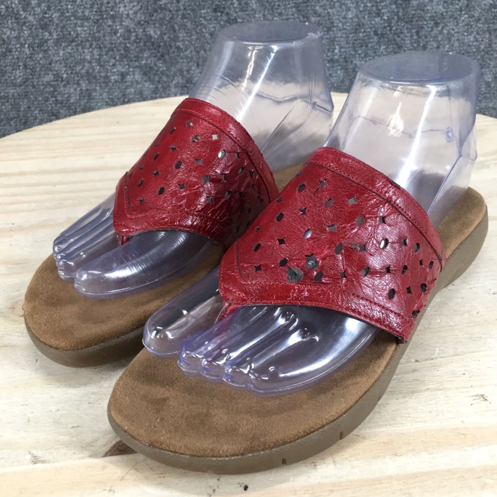 Vintage Aerosoles Sandals Womens 6.5 M Perforated Slip On Slide Red Faux Leather Casual Size US 7 / IT 37 - 6 Thumbnail