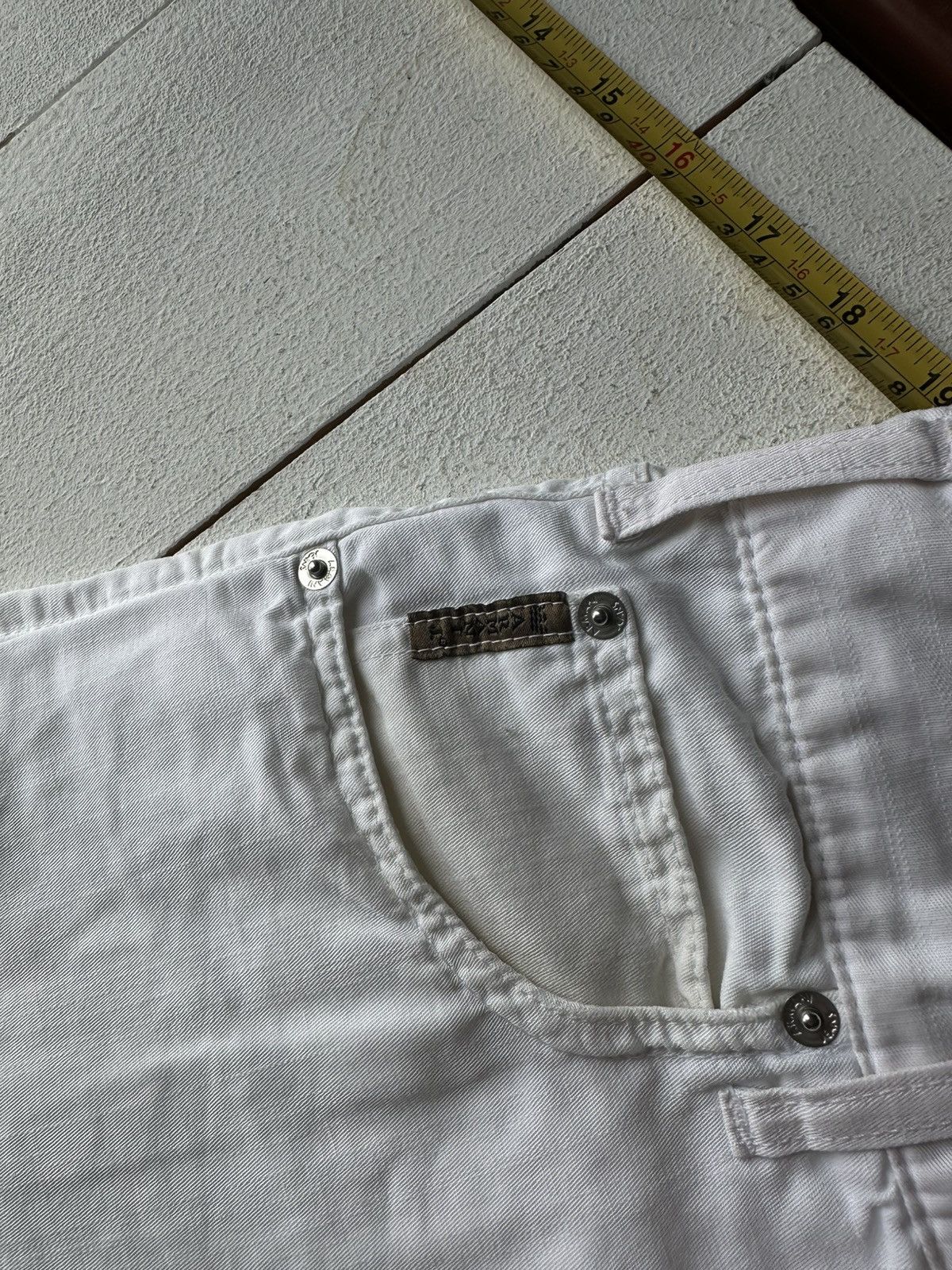 Giorgio Armani VNTG 🚨 BAGGY ARMANI JEANS LUXURY WHITE WITH LOGO PANTS Size US 31 - 7 Thumbnail