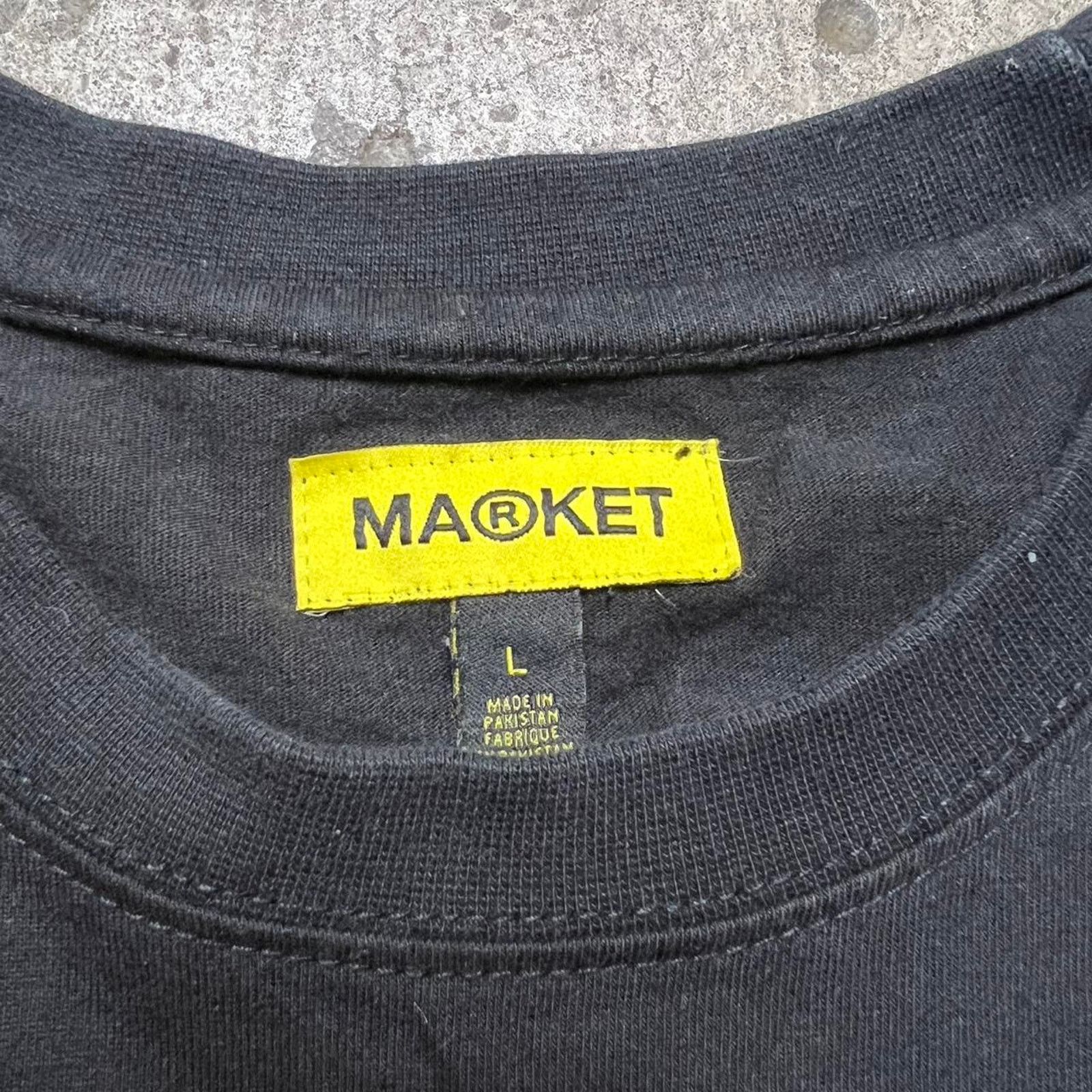 Market Black and red Market streetwear tee men’s size L arch logo Size US L / EU 52-54 / 3 - 4 Thumbnail