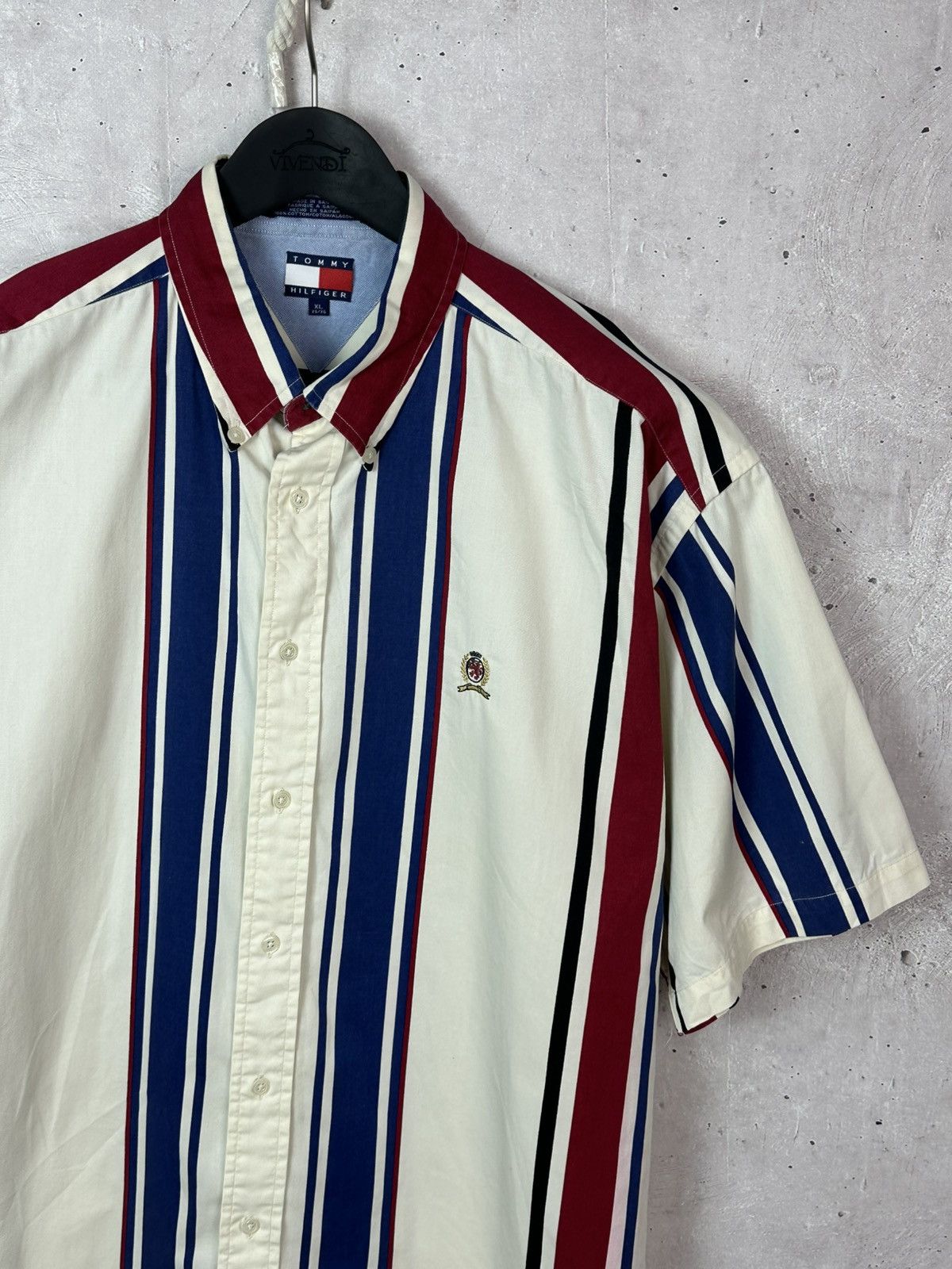 Tommy Hilfiger Vintage Tommy Hilfiger Stripped Logo Short Sleeve Shirt Size US XL / EU 56 / 4 - 3 Thumbnail