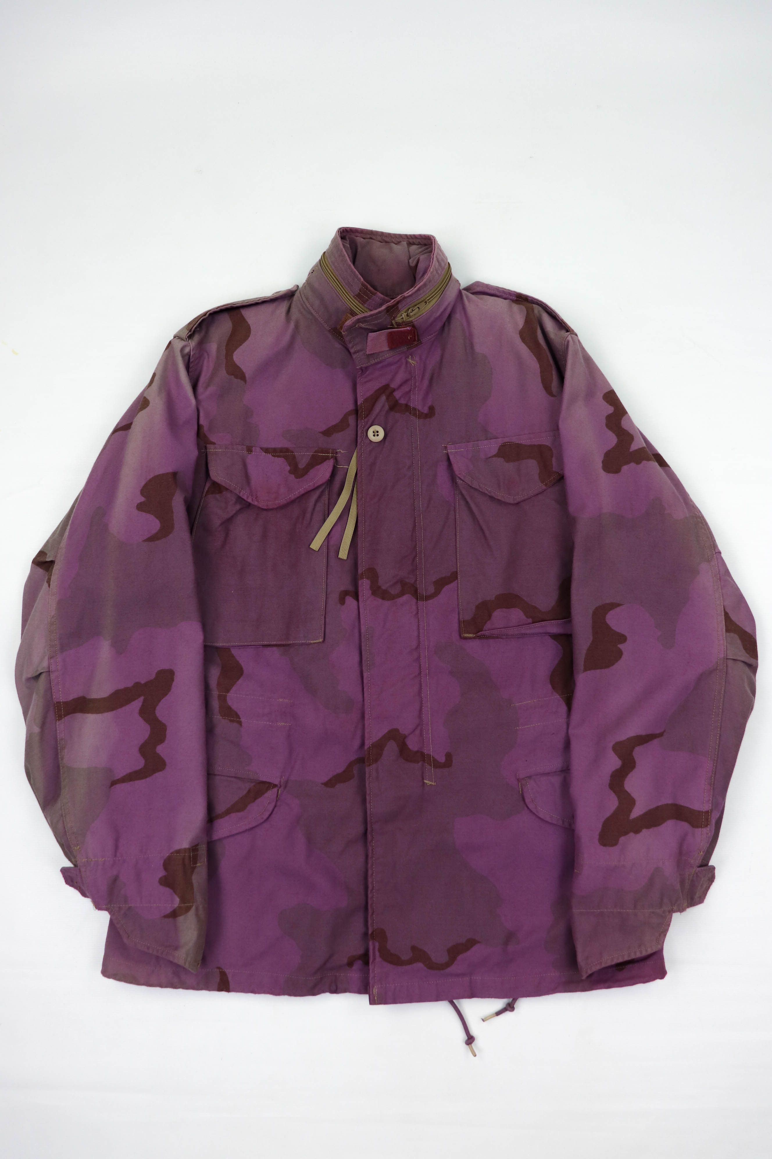Vintage Vintage Custom Repainted Sun Faded Purple Camo M-65 FJacket Size US S / EU 44-46 / 1 - 1 Thumbnail