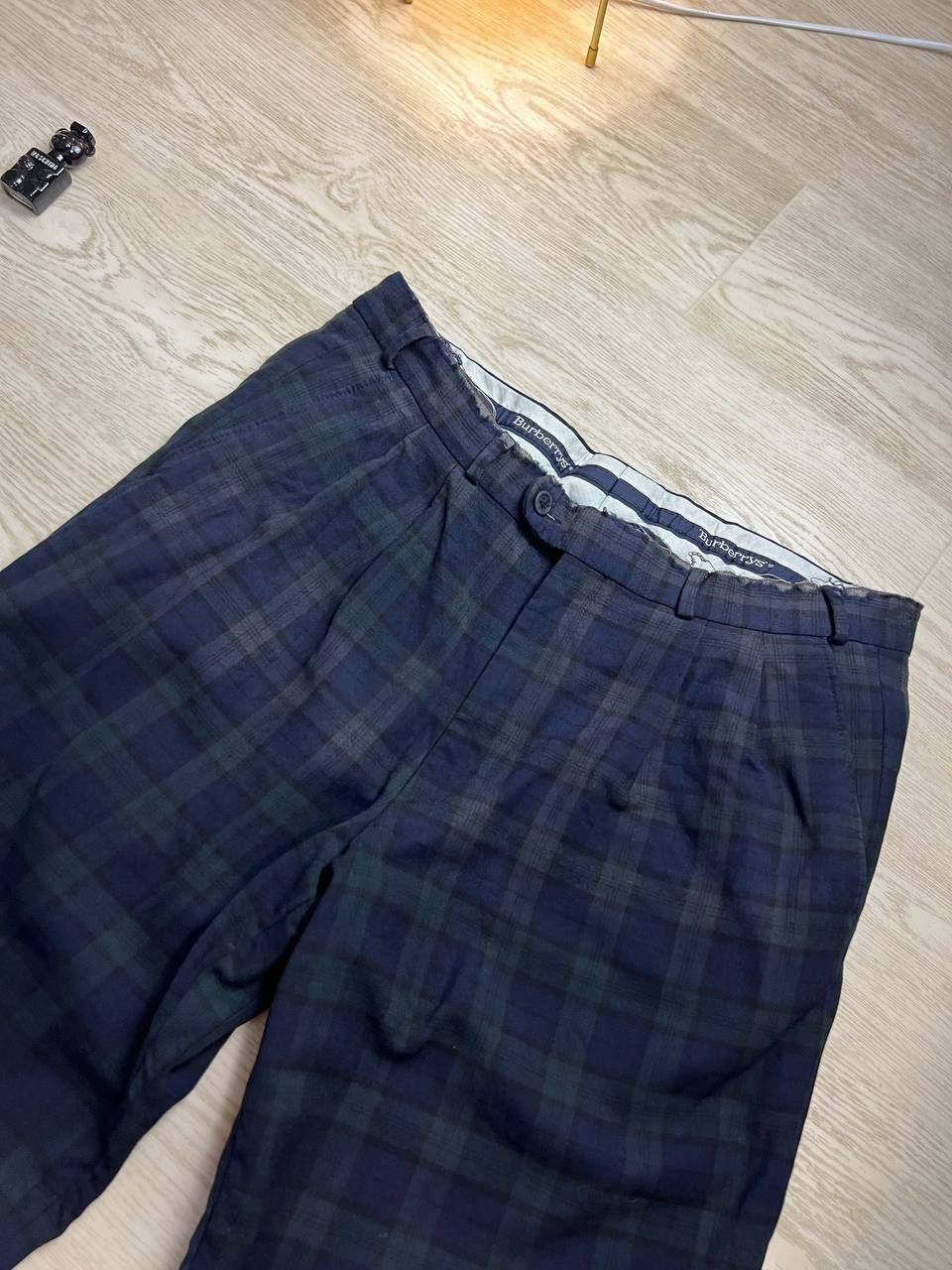 Burberry Burrberrys V2 Classic 90s Vintage Pleated Wool Dress Pants Size US 36 / EU 52 - 11 Thumbnail
