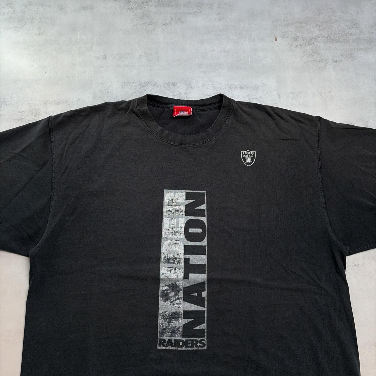 NFL Vintage NFL Raiders Nation Football Distressed Faded T-Shirt Size US XXL / EU 58 / 5 - 2 Thumbnail