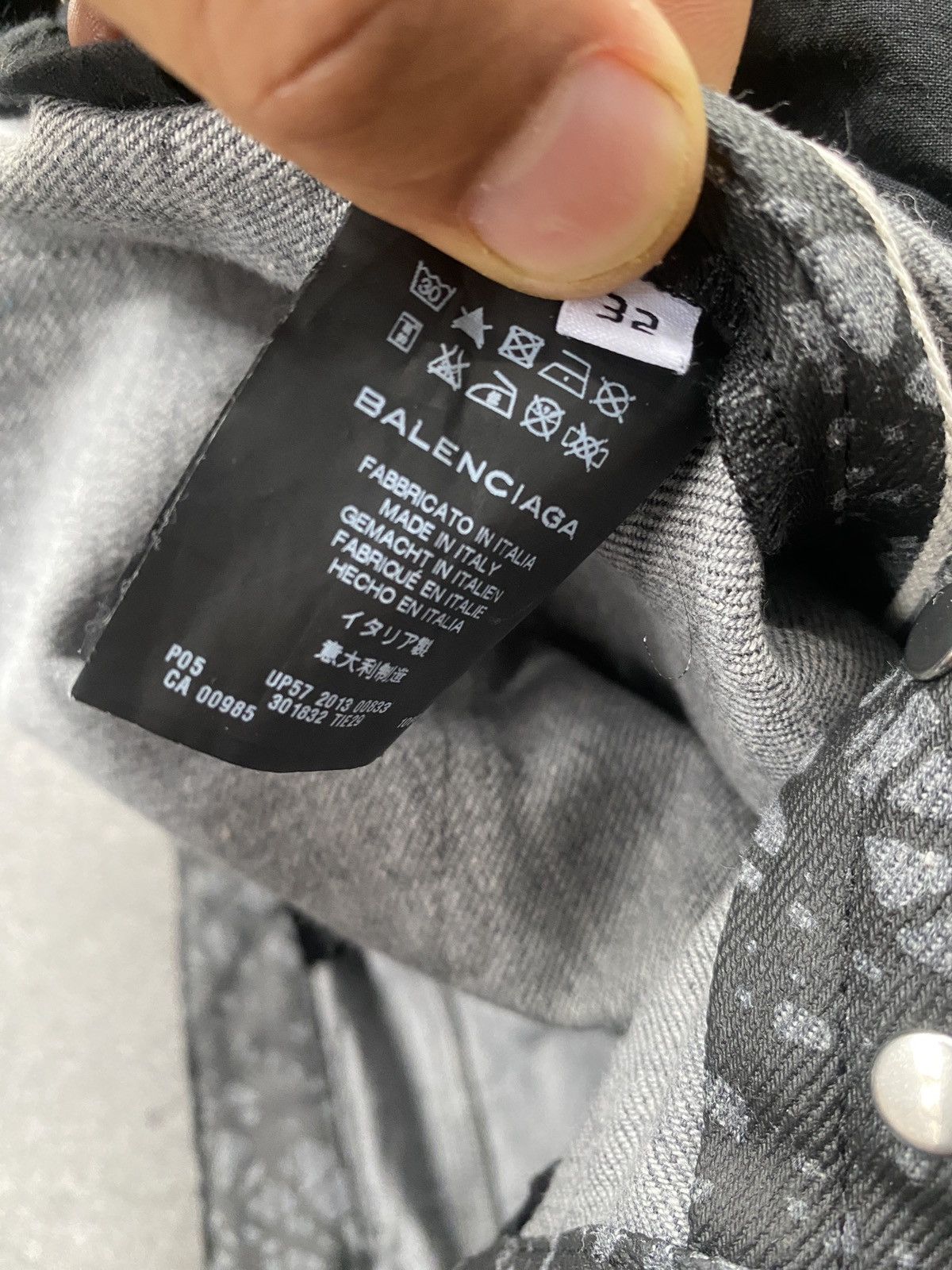 Balenciaga Rare! Balenciaga Waxed Selvedge Denim Size US 32 / EU 48 - 10 Thumbnail